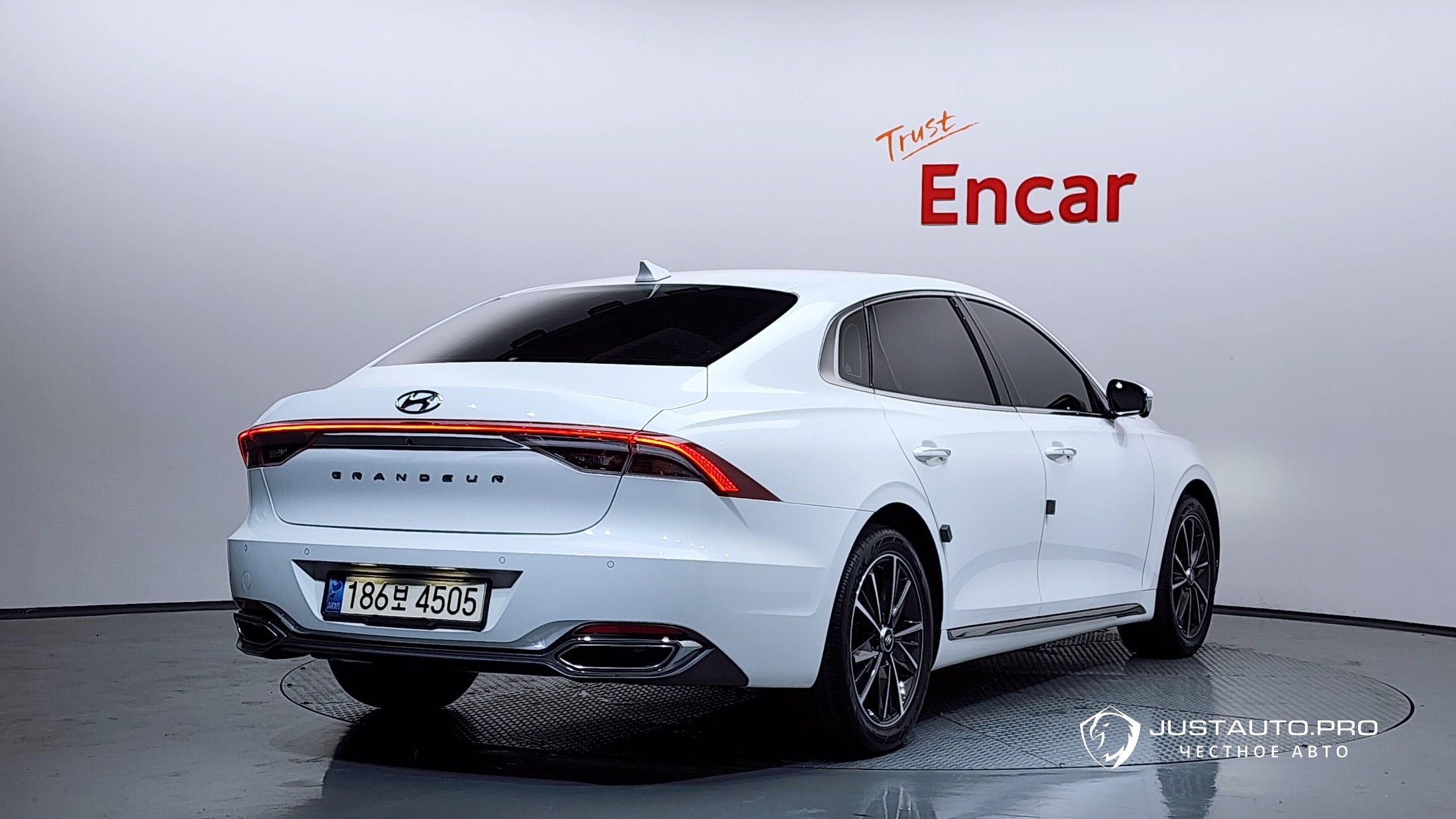 Автомобиль Hyundai Grandeur