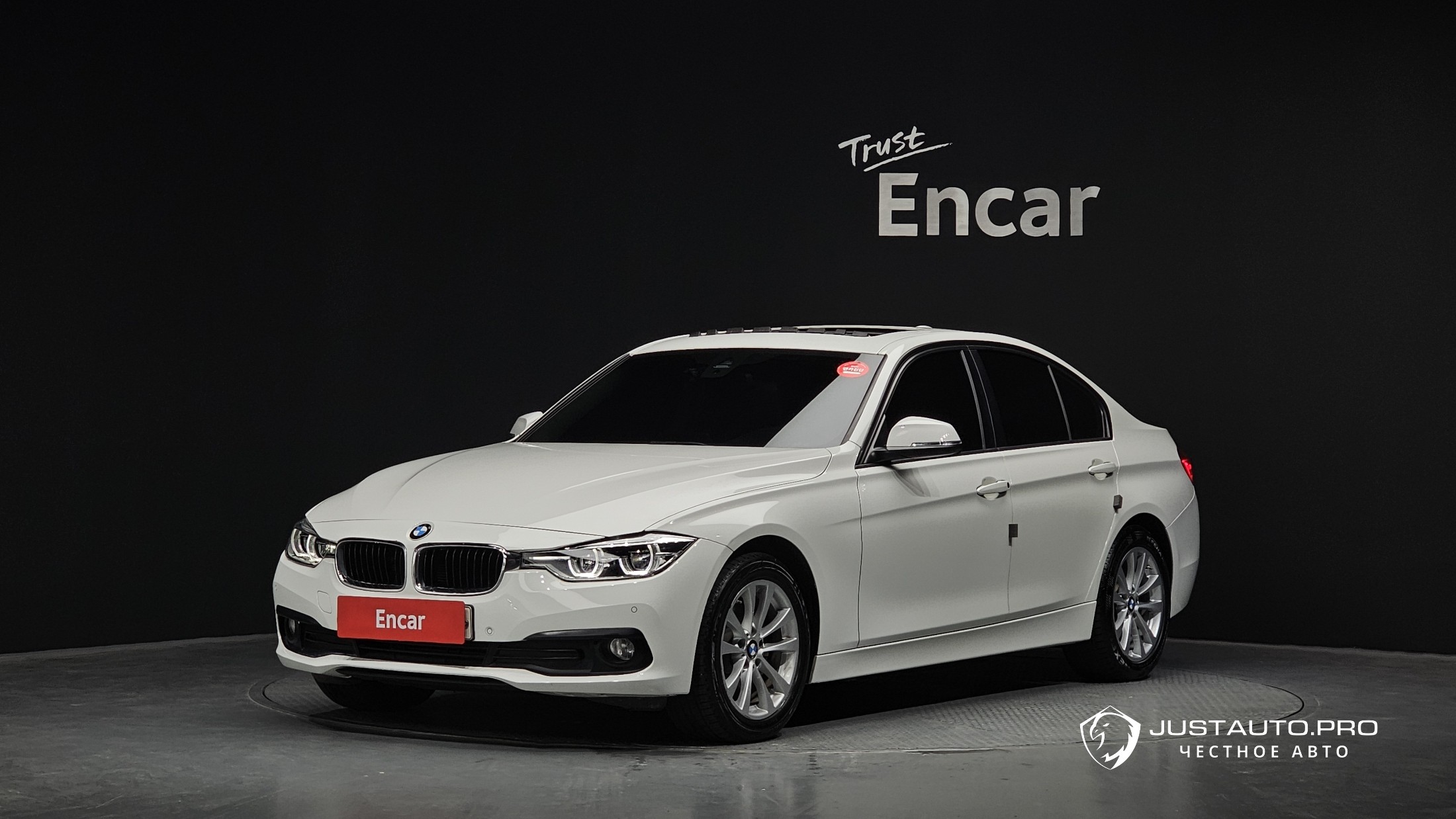 Автомобиль BMW 3-Series