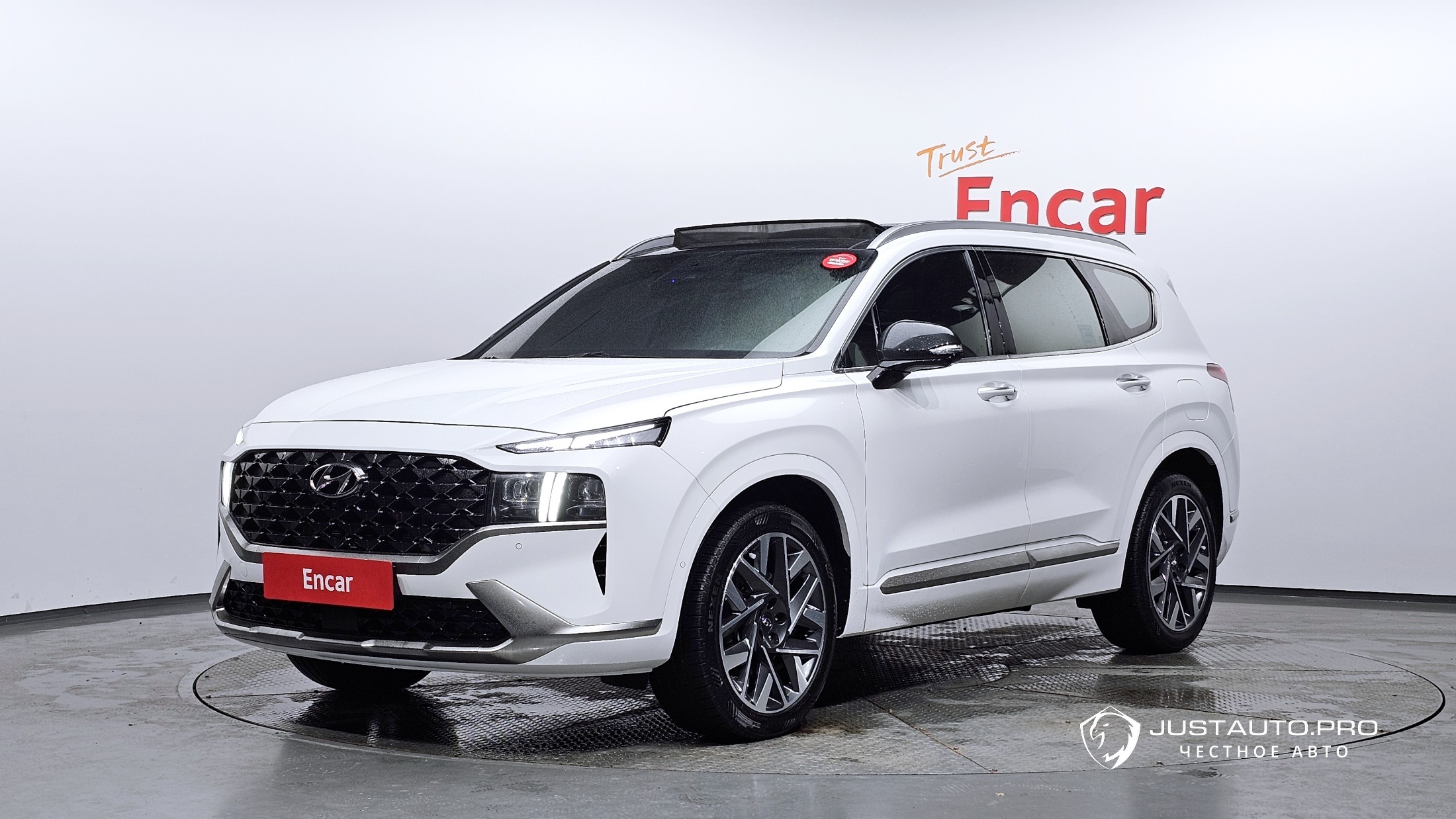 Автомобиль Hyundai Santafe