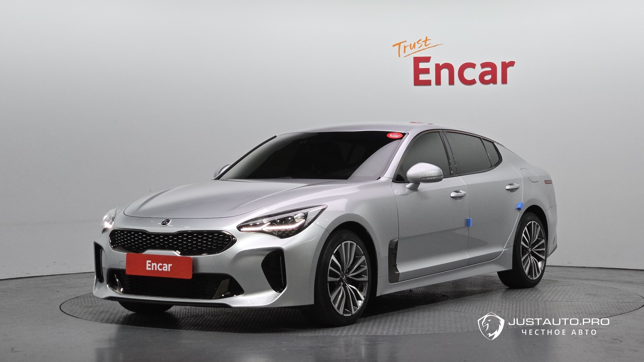 Автомобиль Kia Stinger