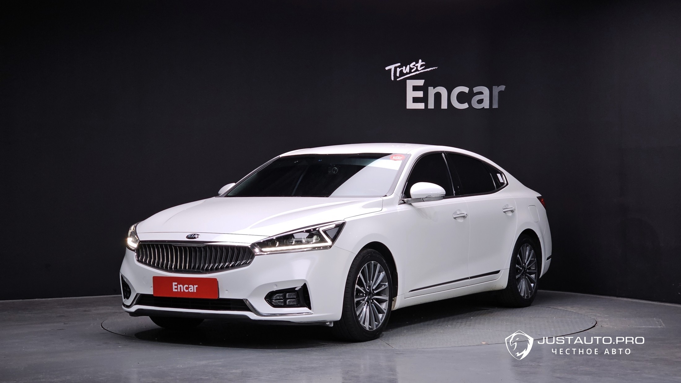 Автомобиль Kia K7