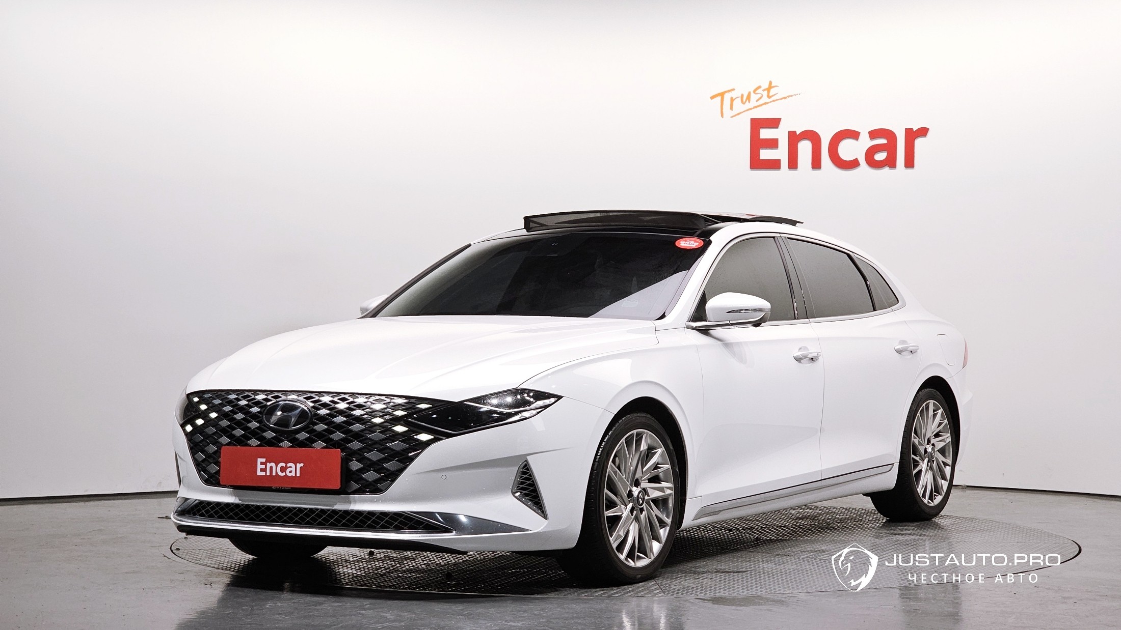 Автомобиль Hyundai Grandeur