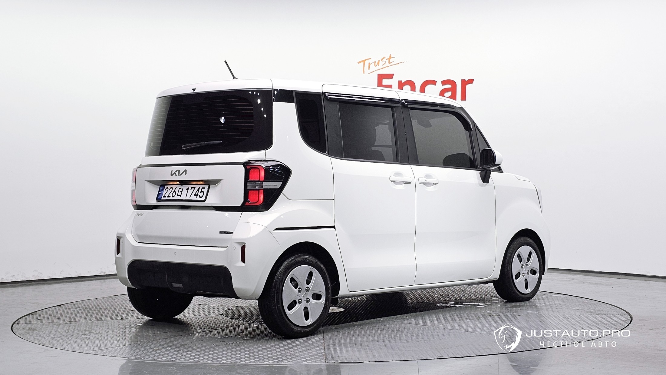Автомобиль Kia RAY