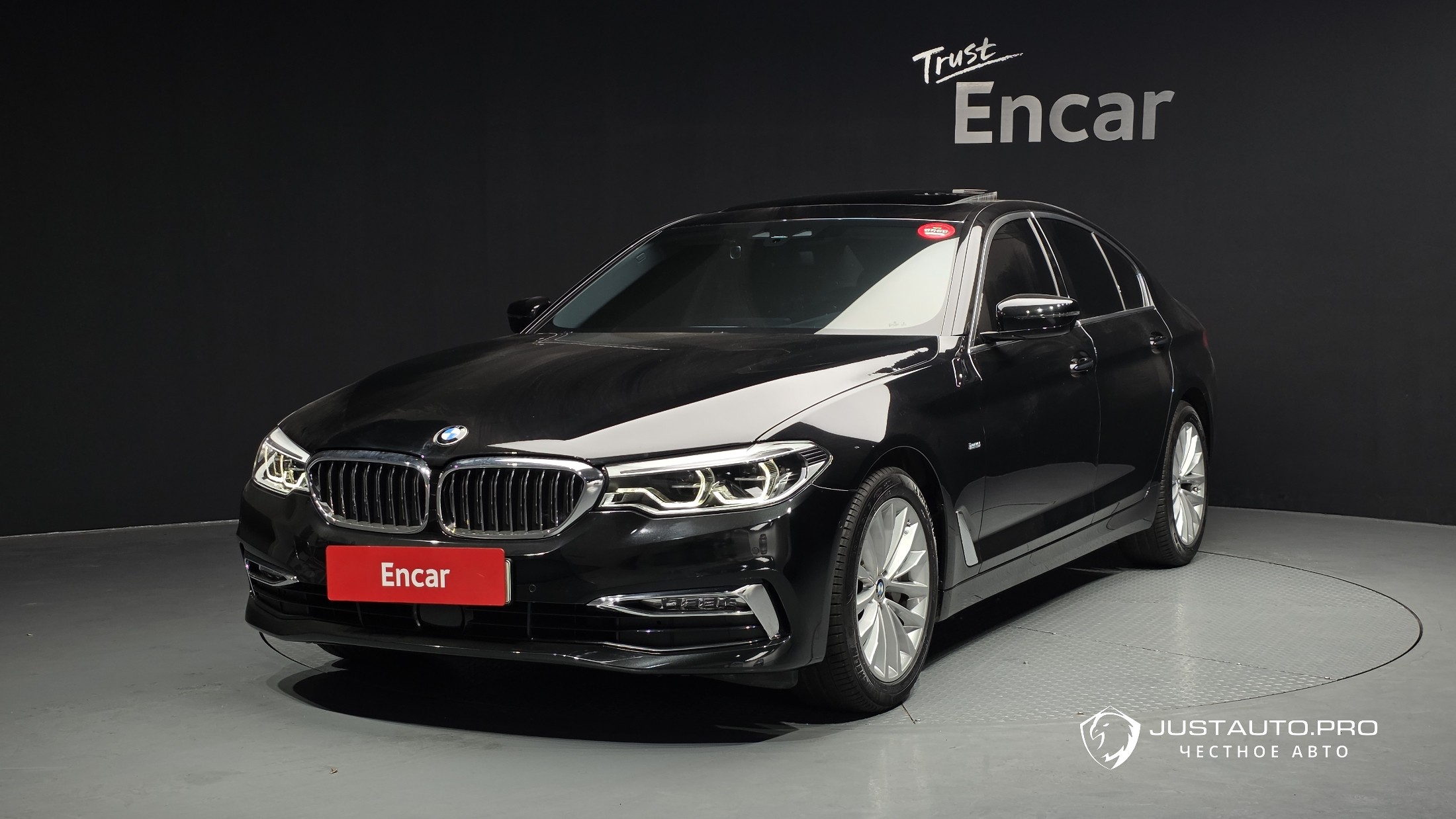 Автомобиль BMW 5-Series