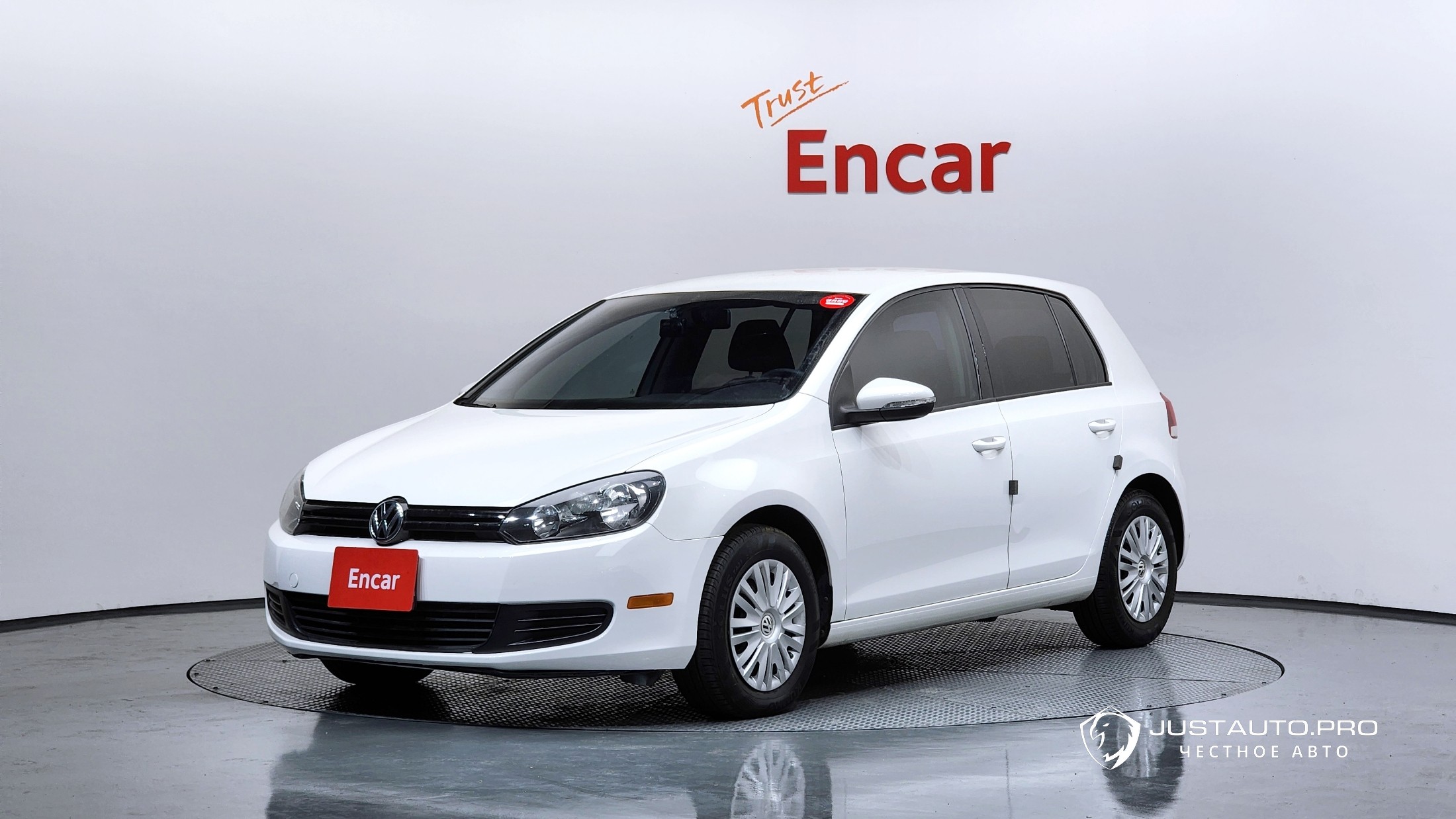 Автомобиль Volkswagen Golf