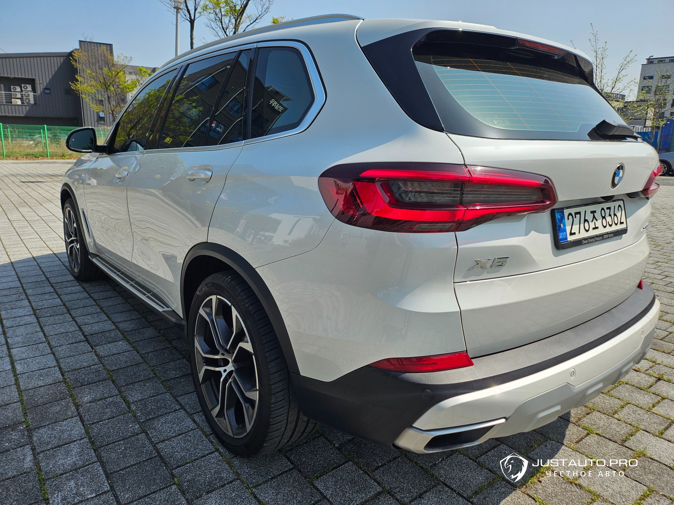 Автомобиль BMW X5