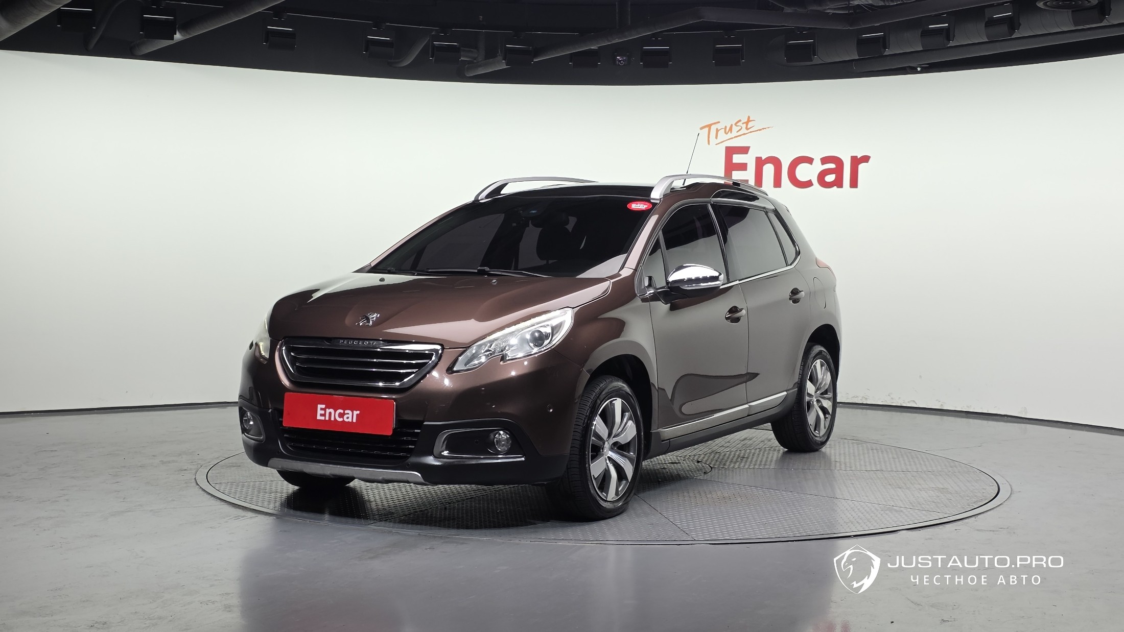Автомобиль Peugeot 2008