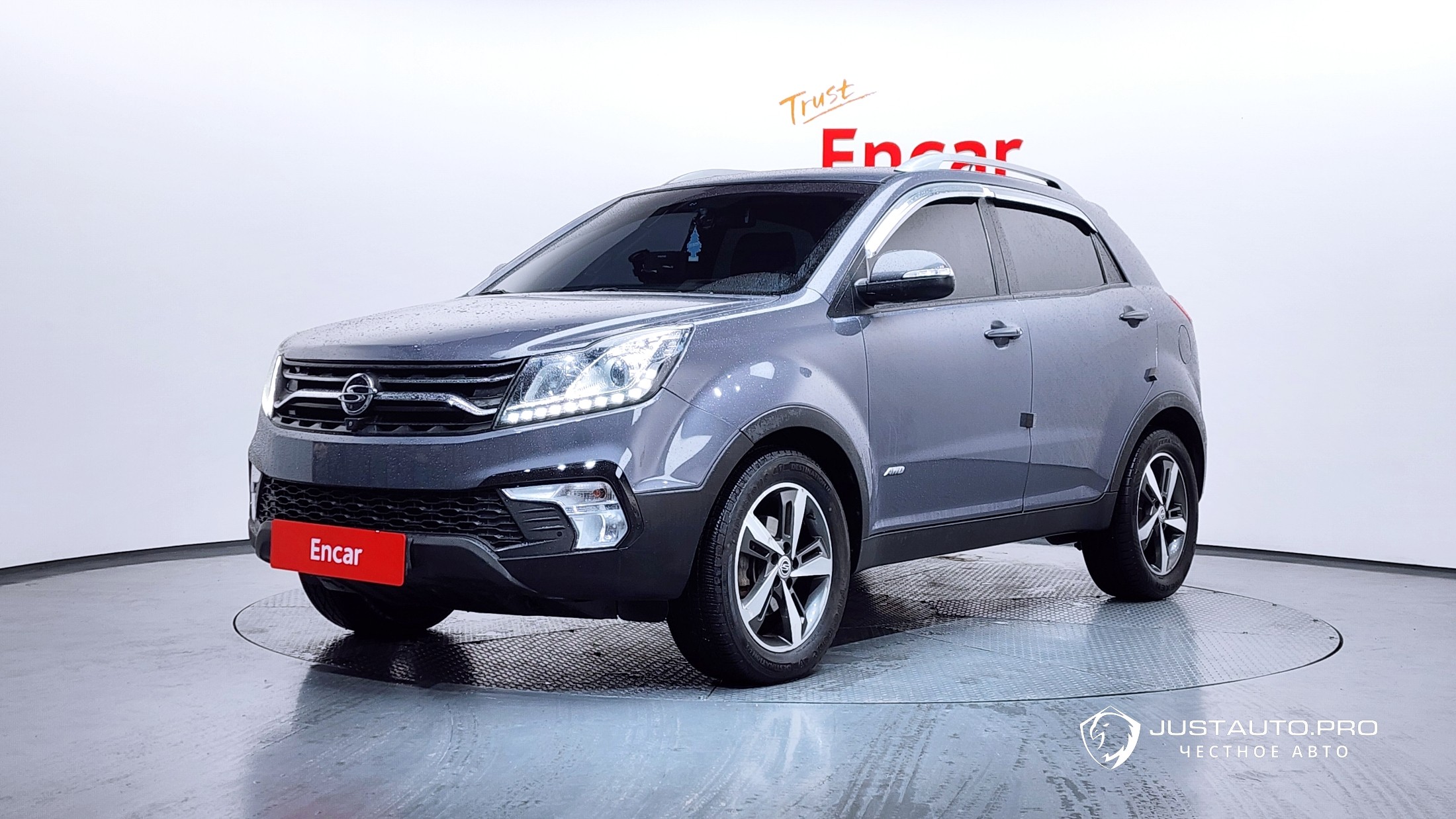 Автомобиль KG_Mobility_Ssangyong KORANDO