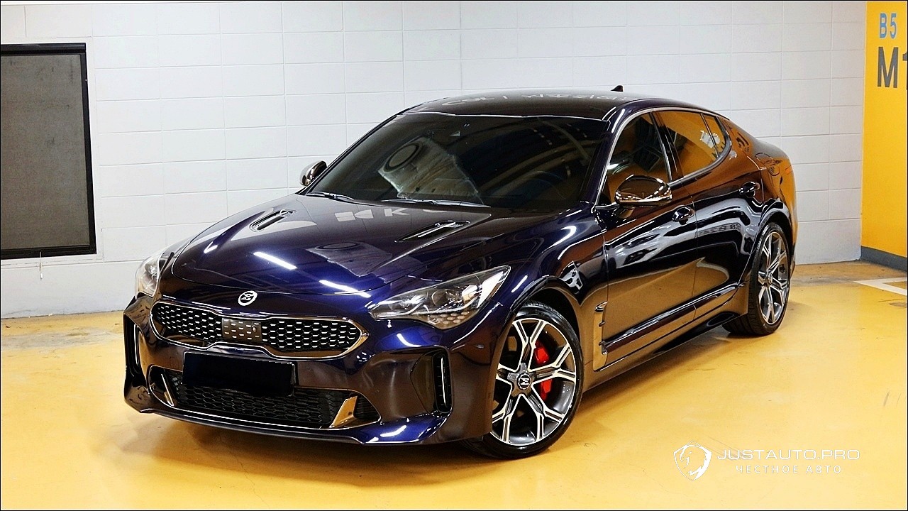 Автомобиль Kia Stinger