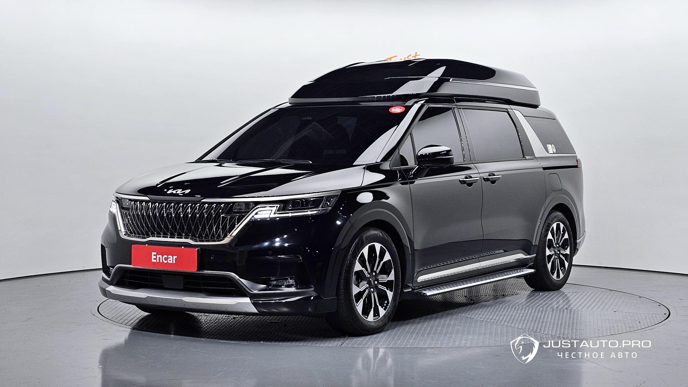 Автомобиль Kia Canival