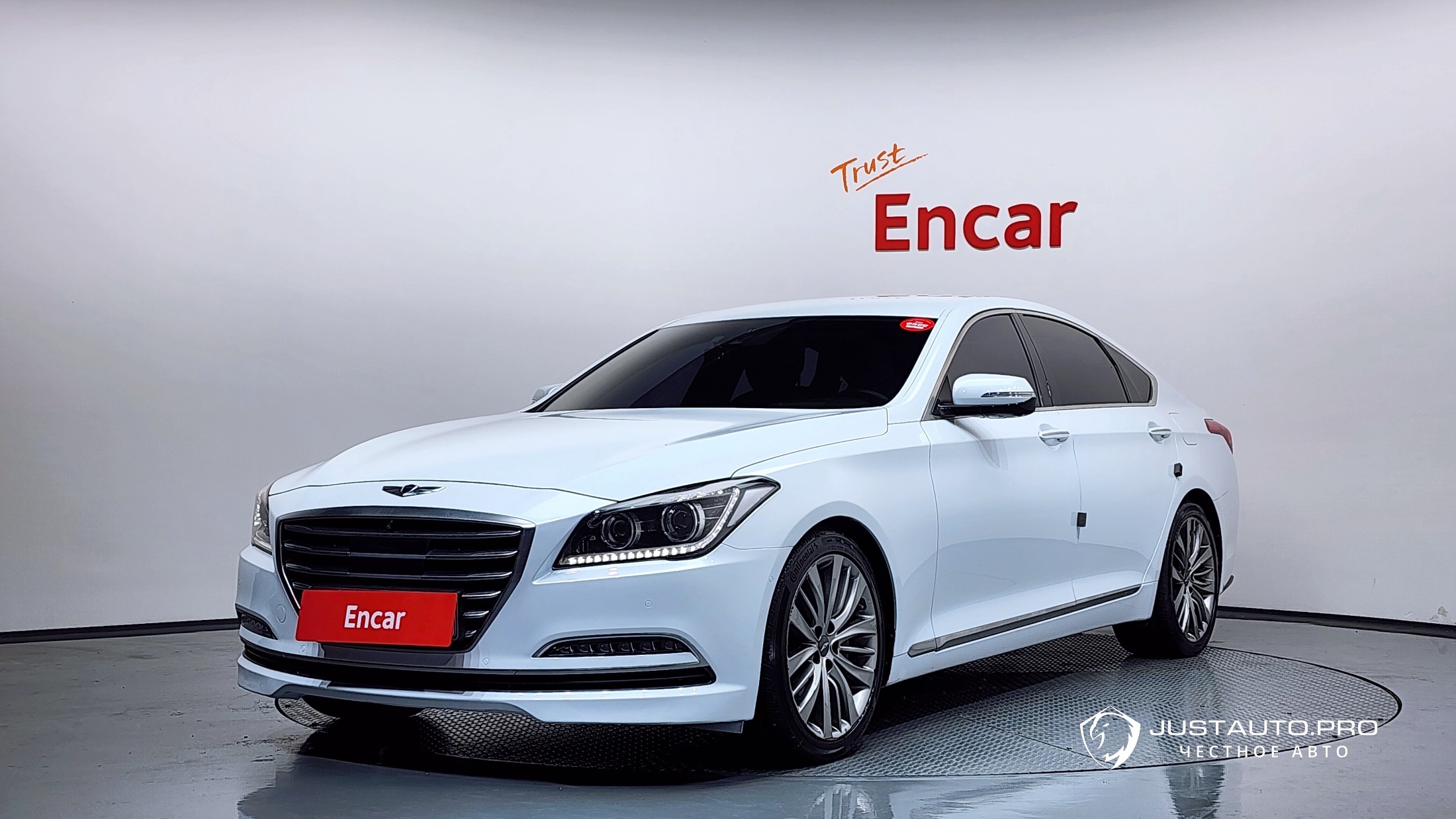 Автомобиль Hyundai Genesis