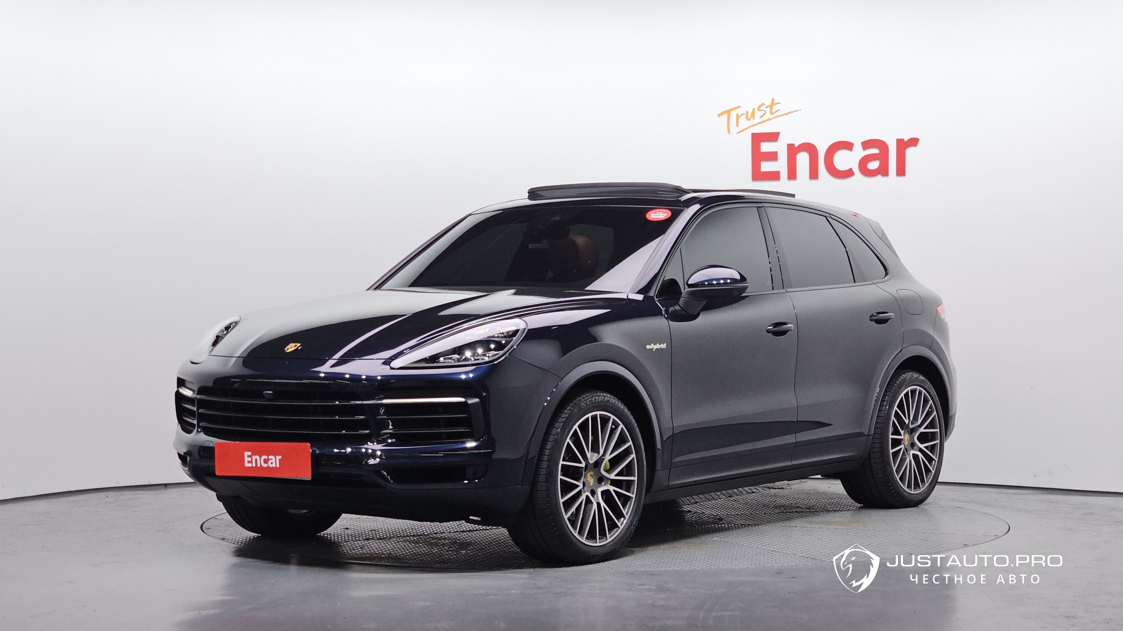Автомобиль Porsche Cayenne