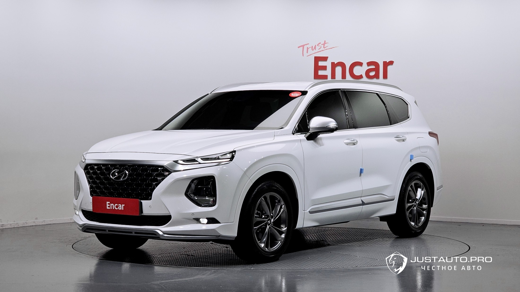 Автомобиль Hyundai Santafe