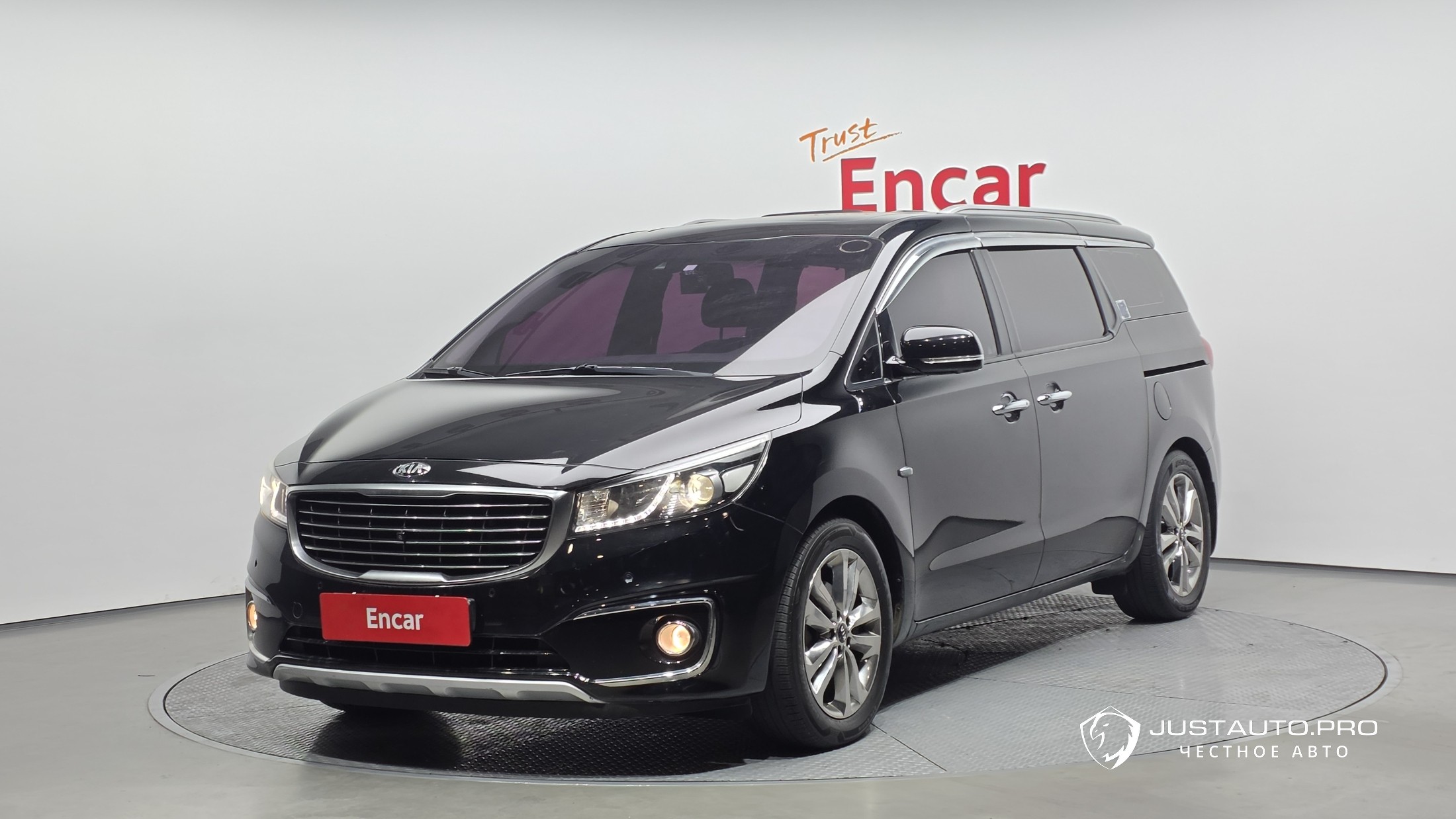 Автомобиль Kia Canival