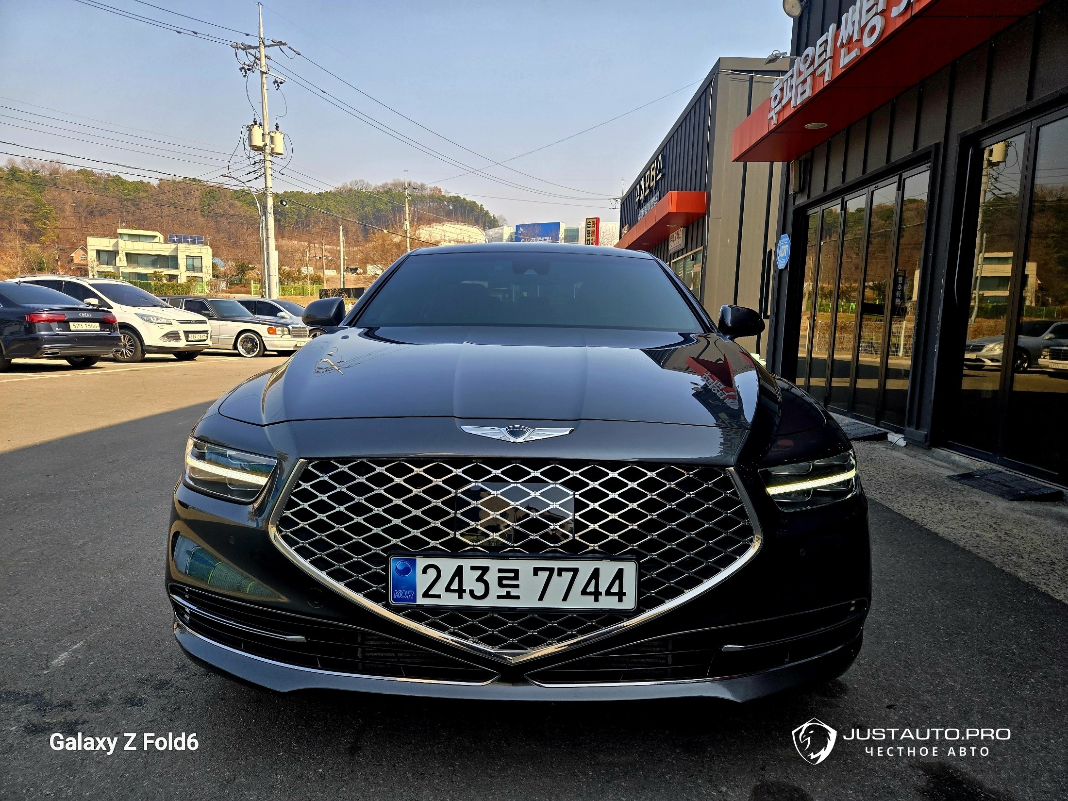Автомобиль Genesis G90
