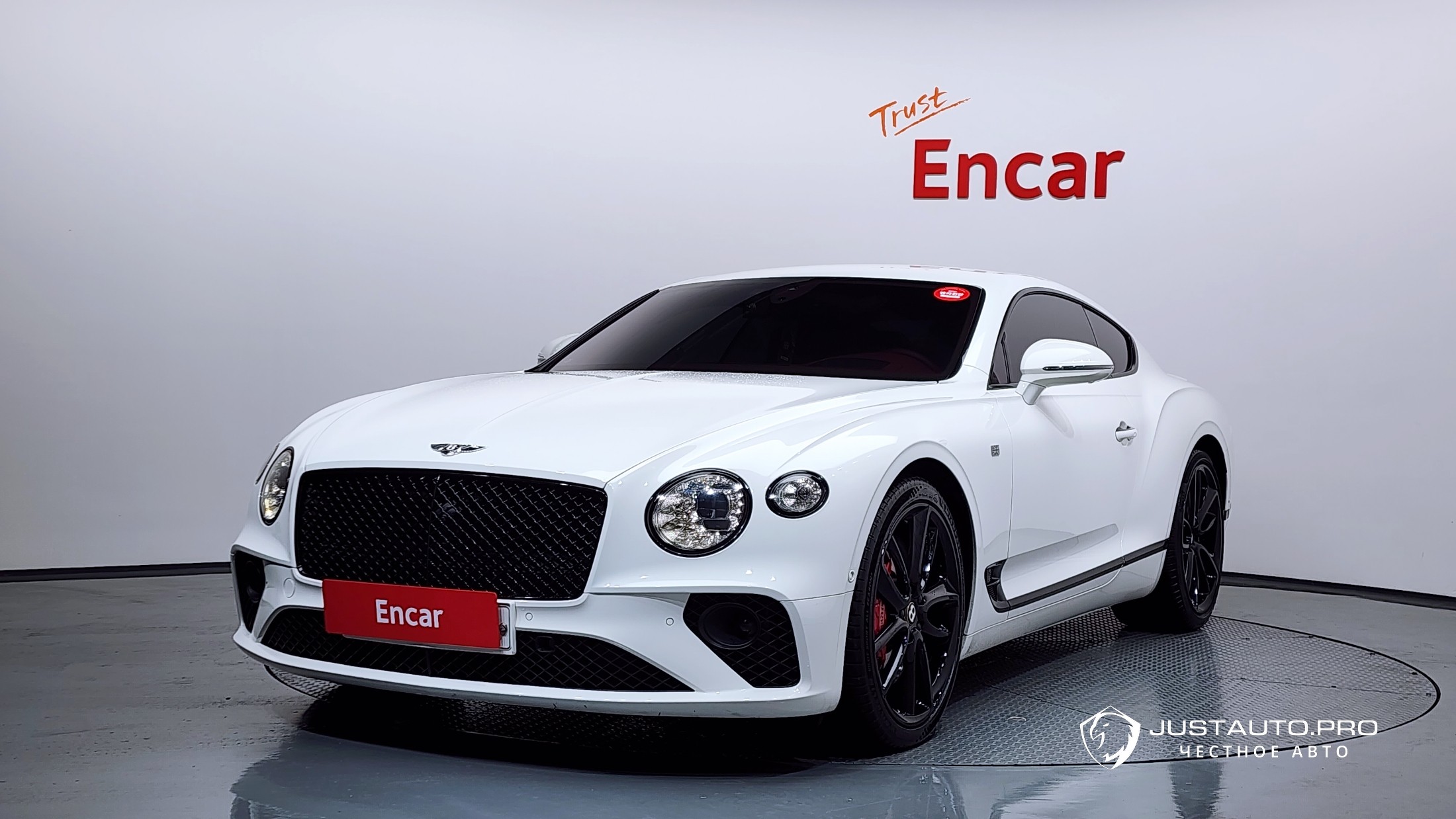 Автомобиль Bentley Continental