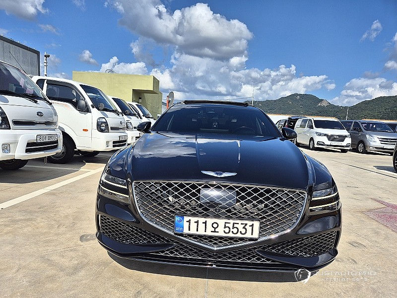 Автомобиль Genesis G80