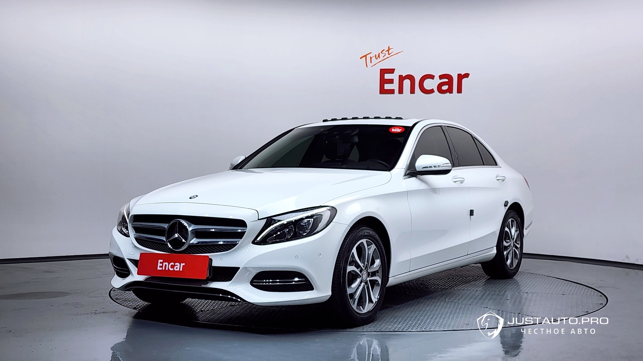 Автомобиль Mercedes-Benz C-Class