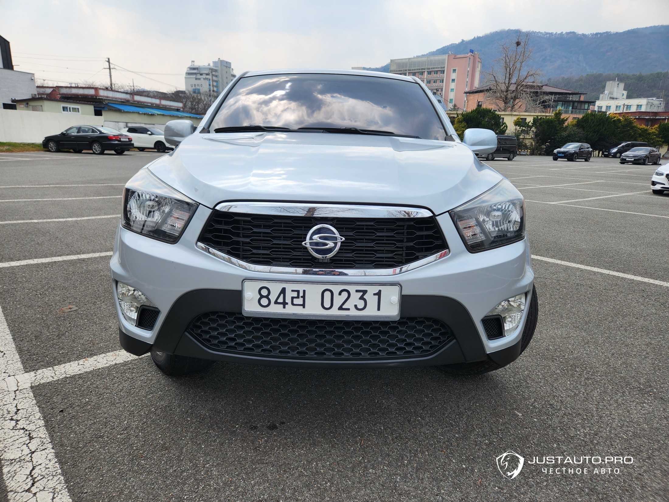 Автомобиль KG_Mobility_Ssangyong KORANDO