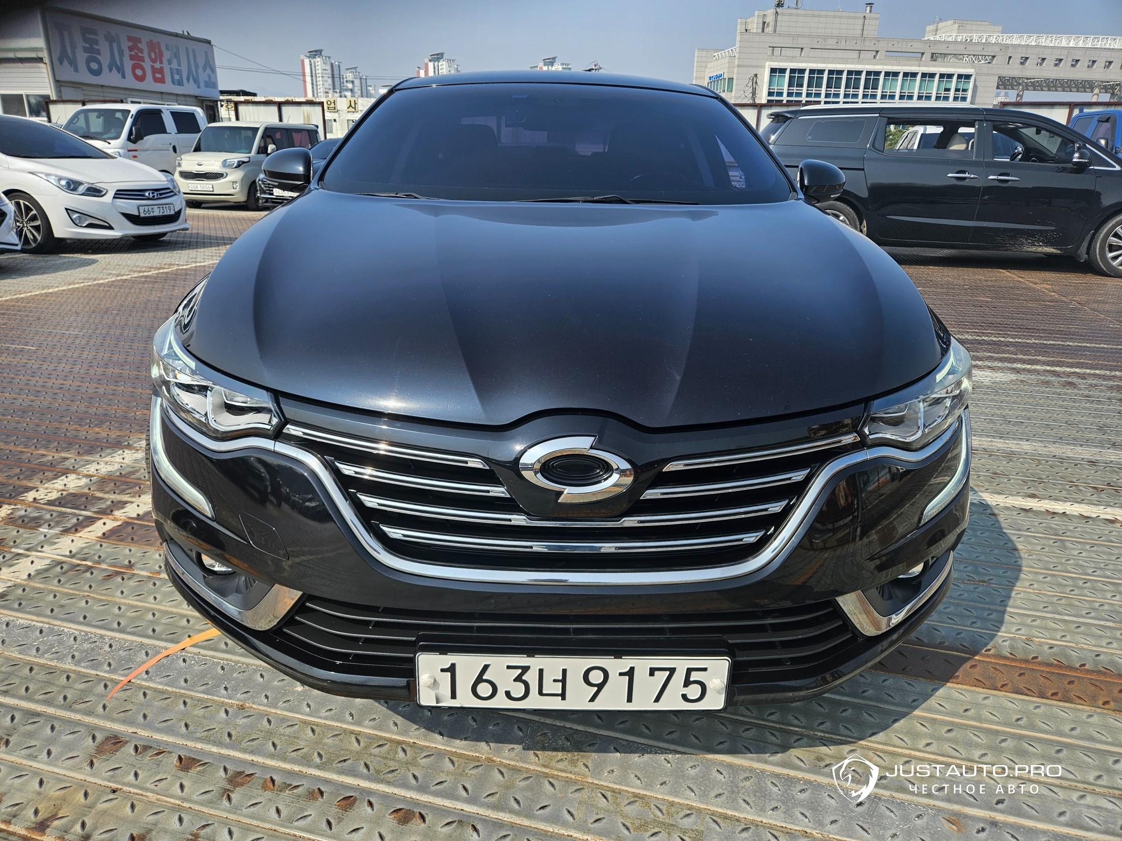 Автомобиль Renault-KoreaSamsung SM6