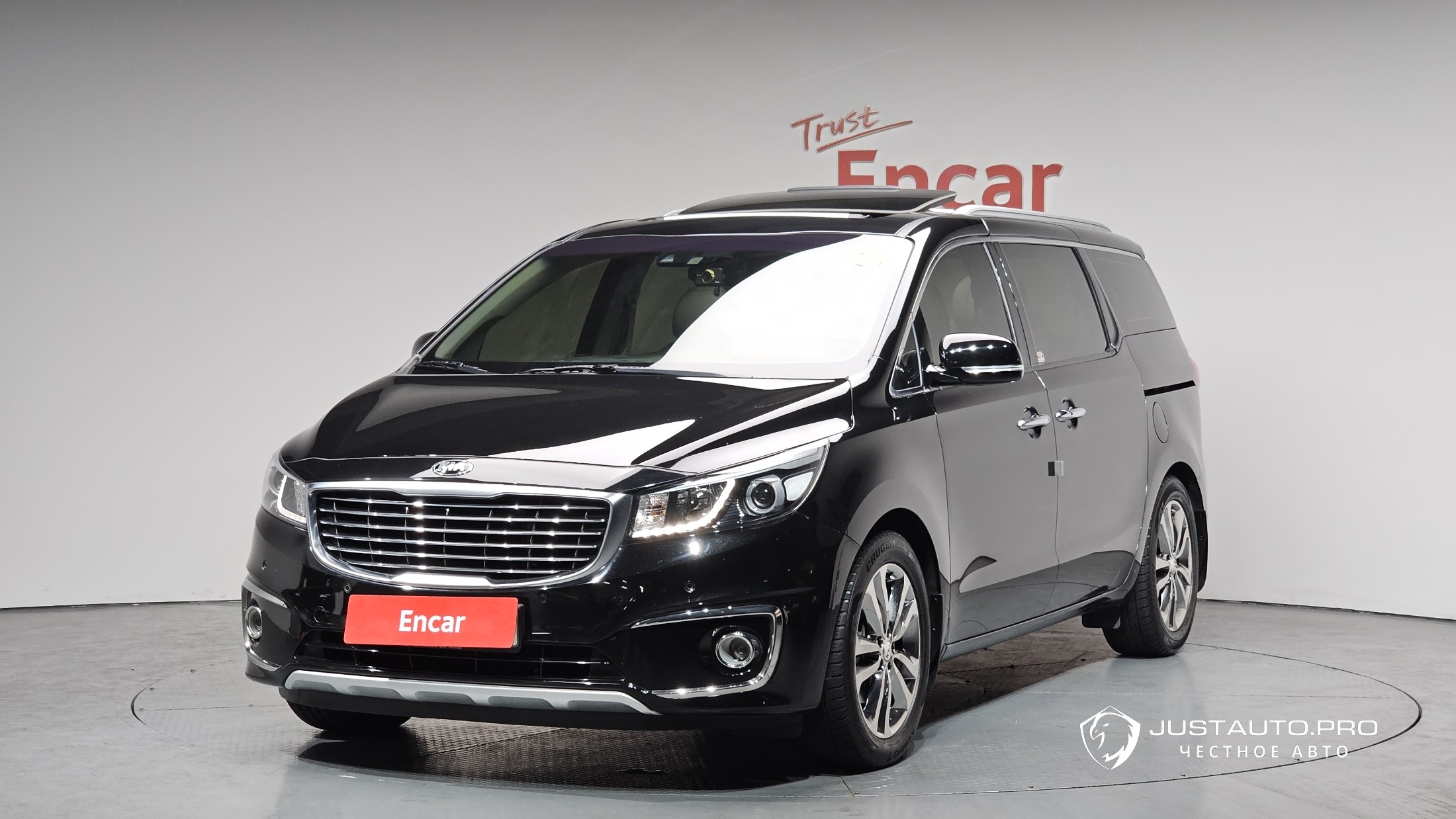 Автомобиль Kia Canival