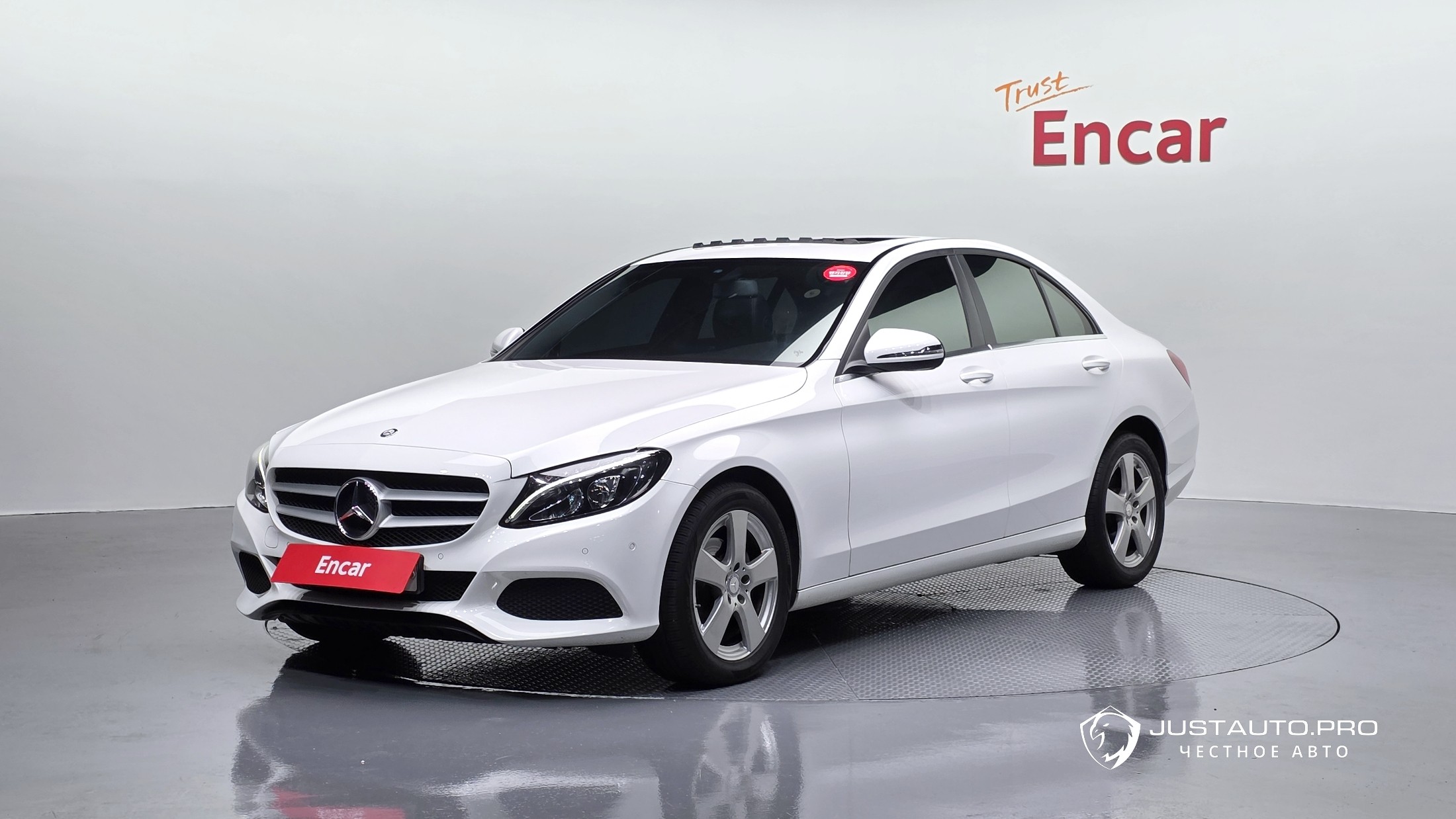 Автомобиль Mercedes-Benz C-Class