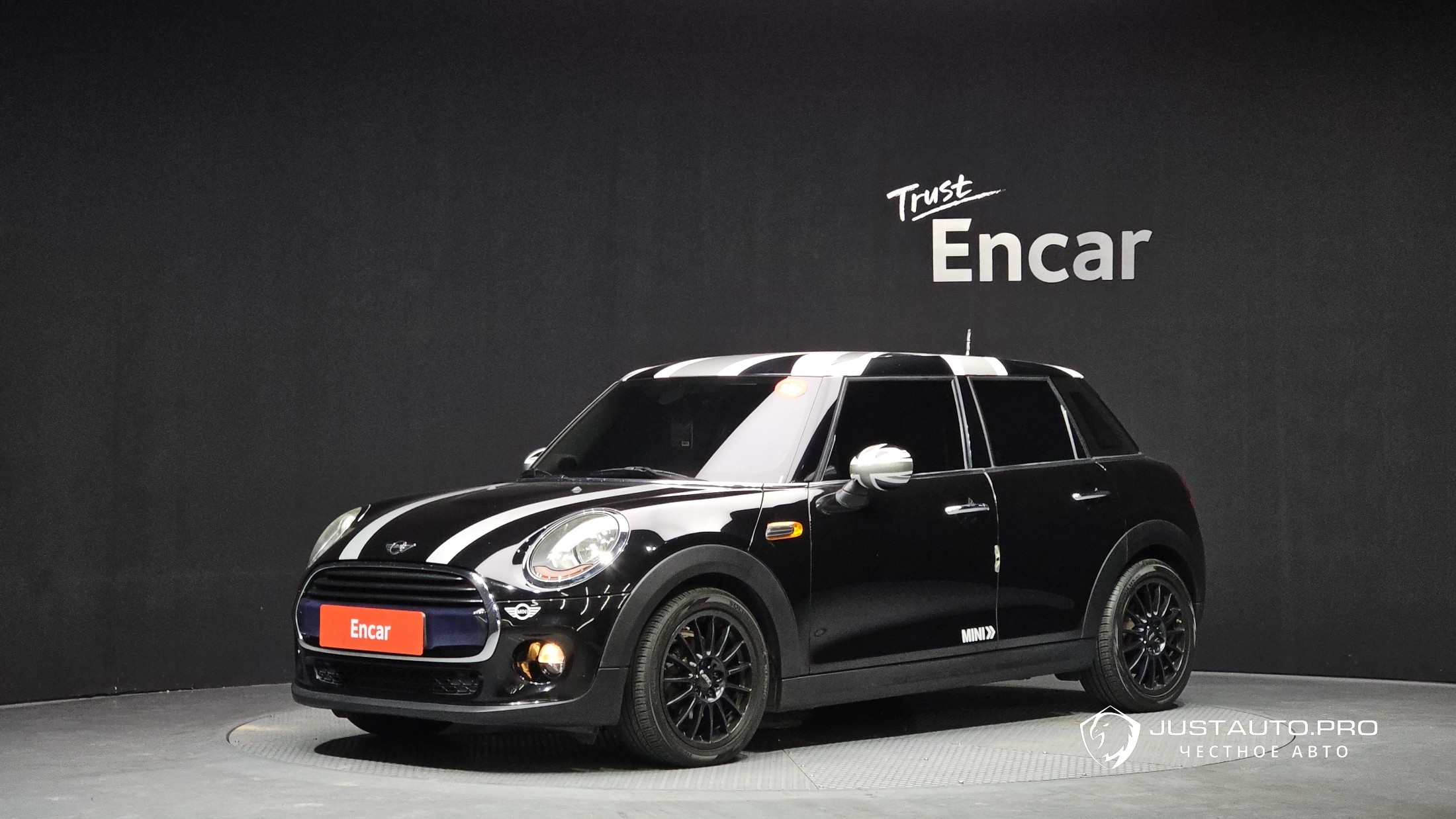 Автомобиль Mini Cooper