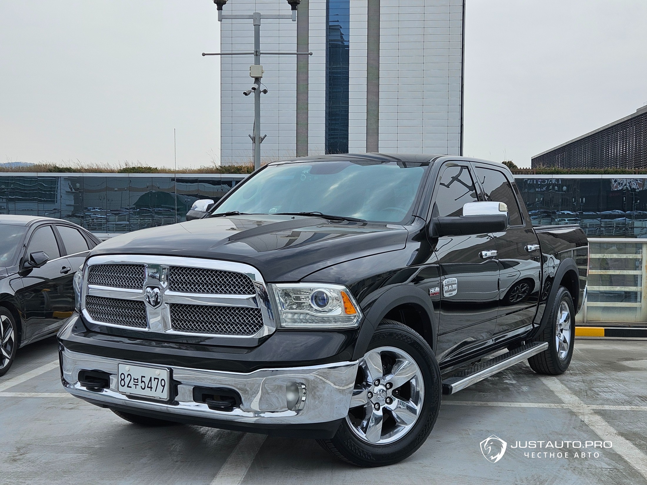 Автомобиль Dodge Ram Pick Up