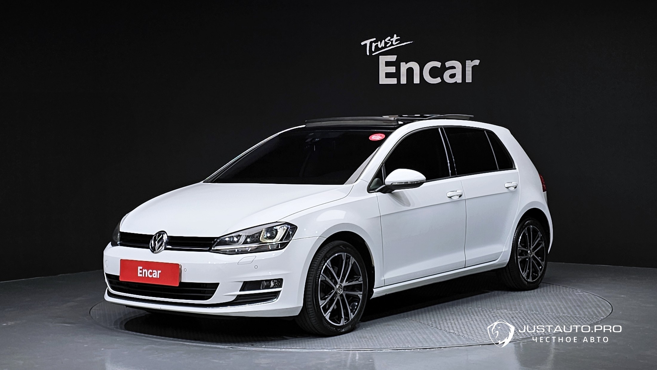 Автомобиль Volkswagen Golf