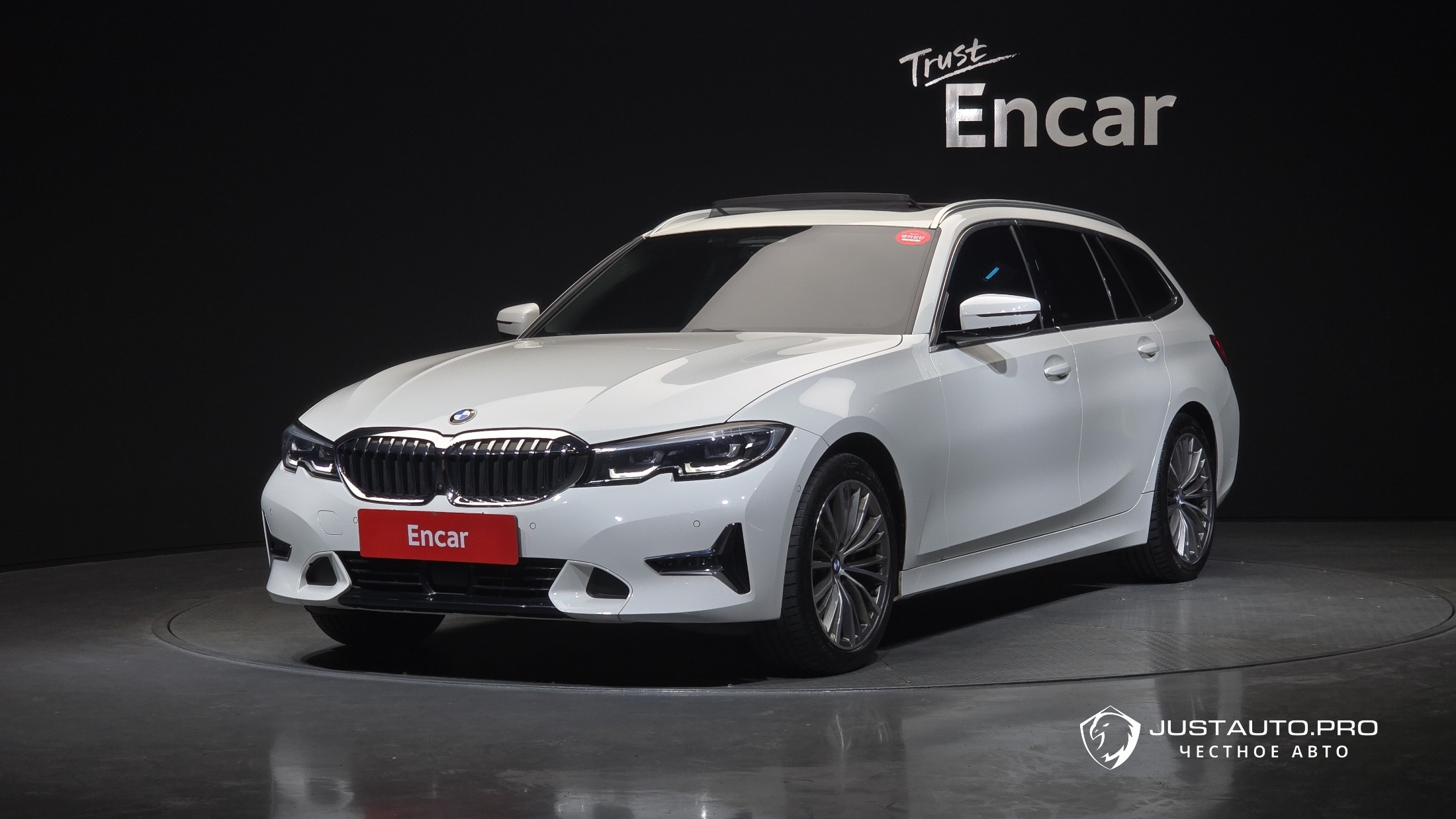 Автомобиль BMW 3-Series