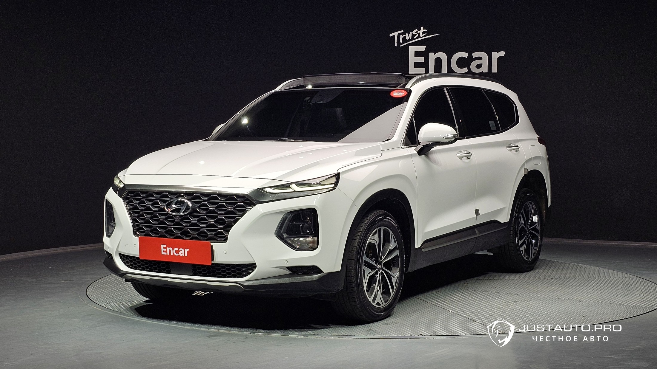 Автомобиль Hyundai Santafe