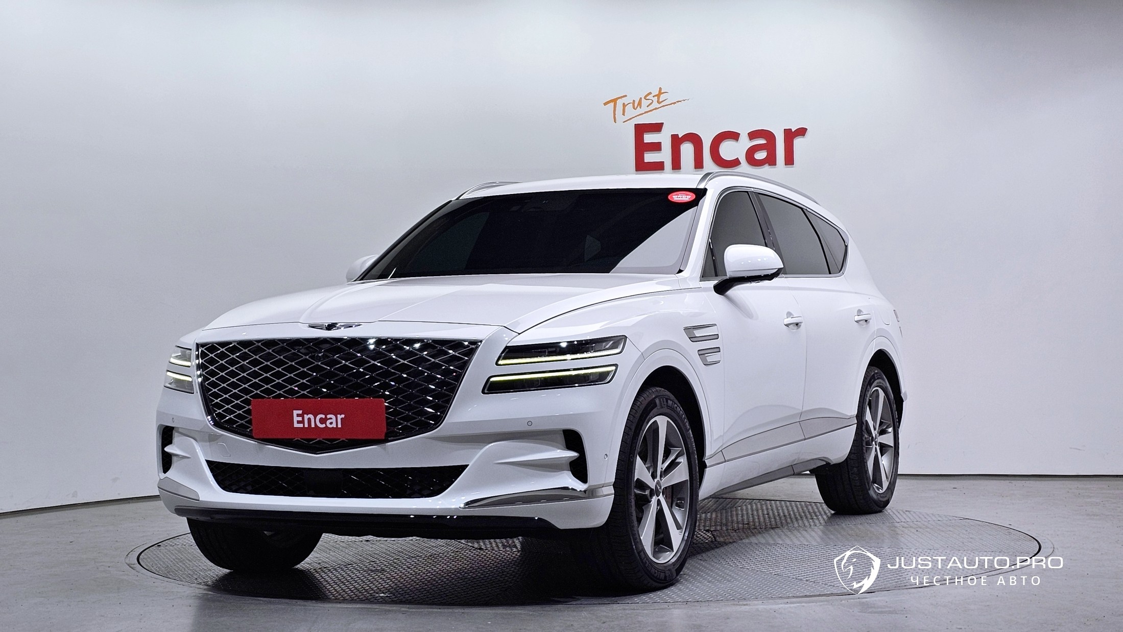 Автомобиль Genesis GV80