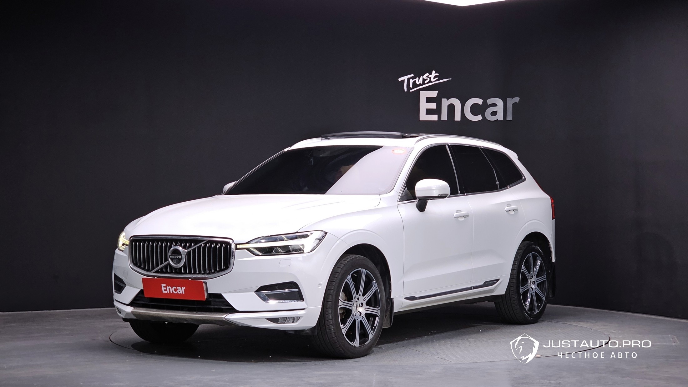 Автомобиль Volvo XC60