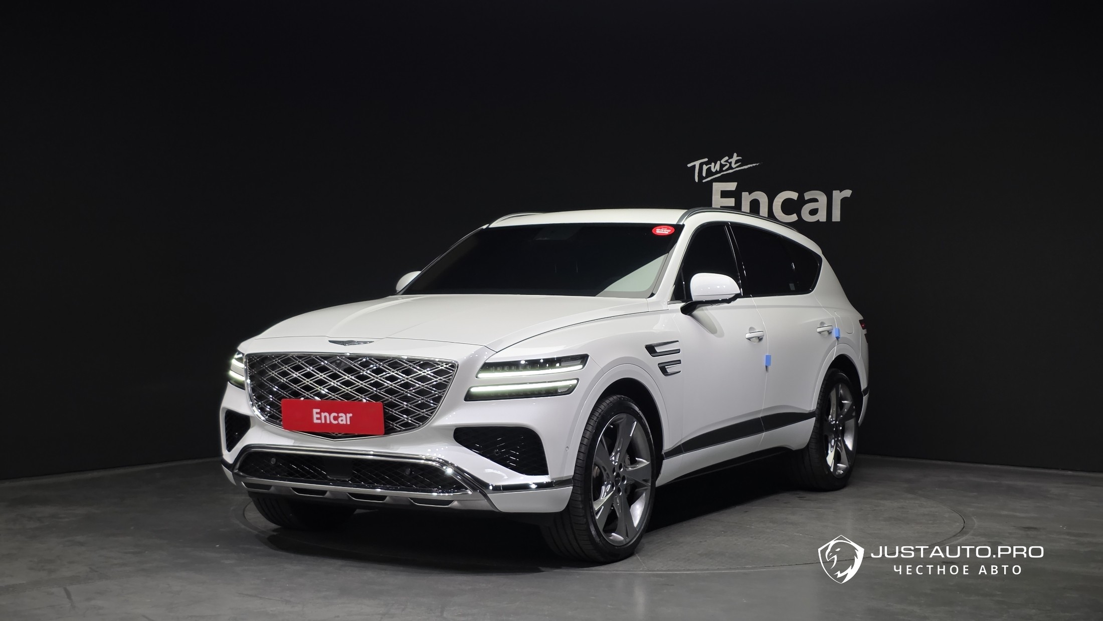 Автомобиль Genesis GV80