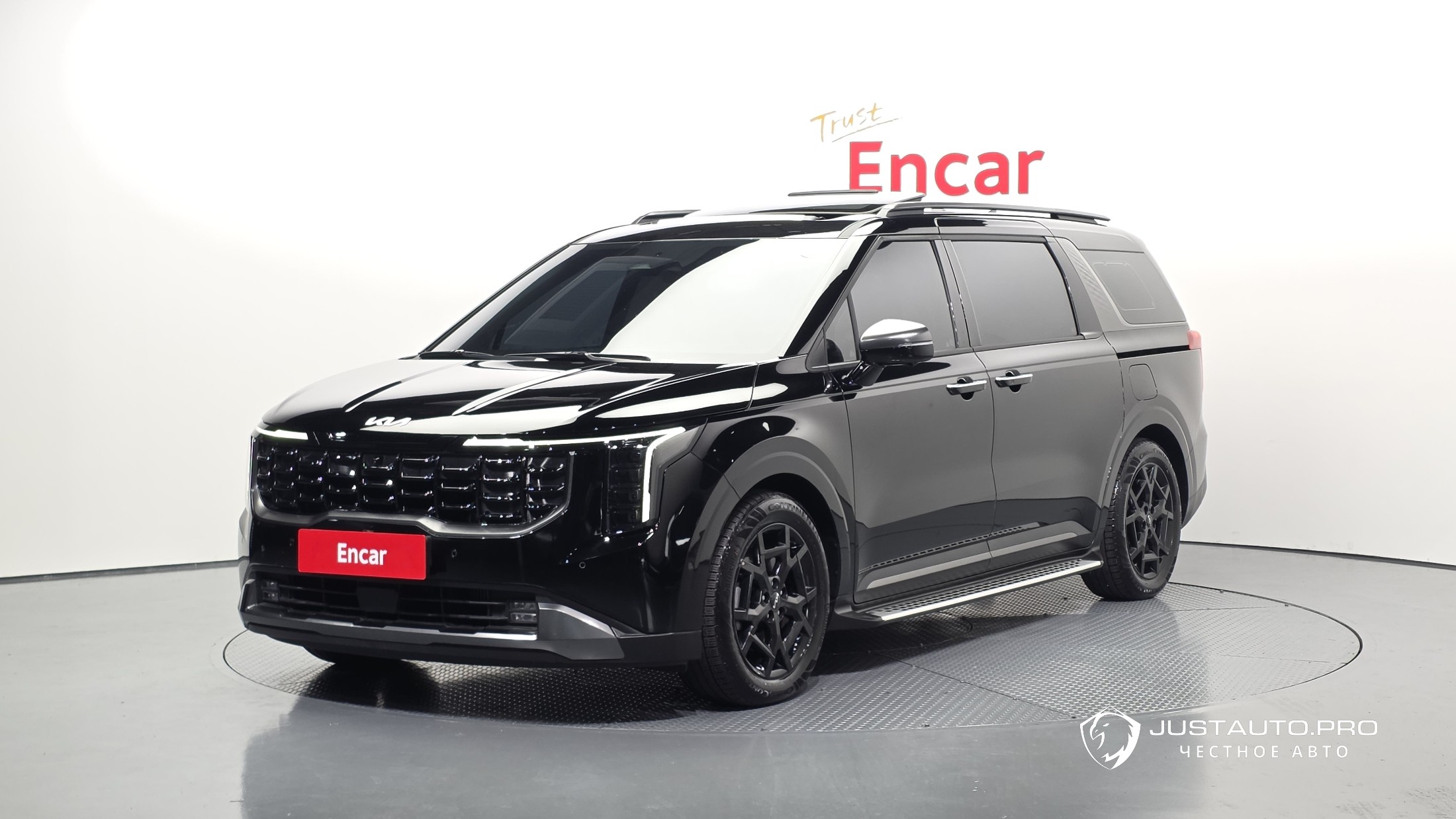 Автомобиль Kia Canival