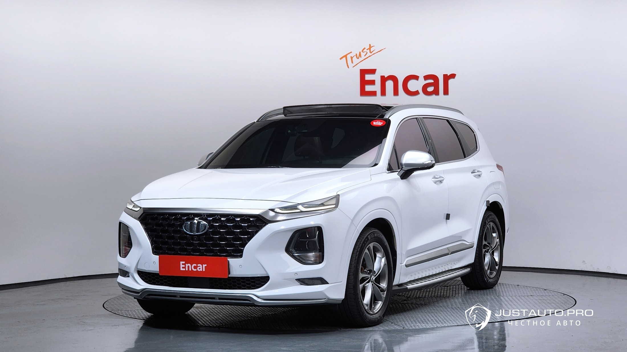 Автомобиль Hyundai Santafe