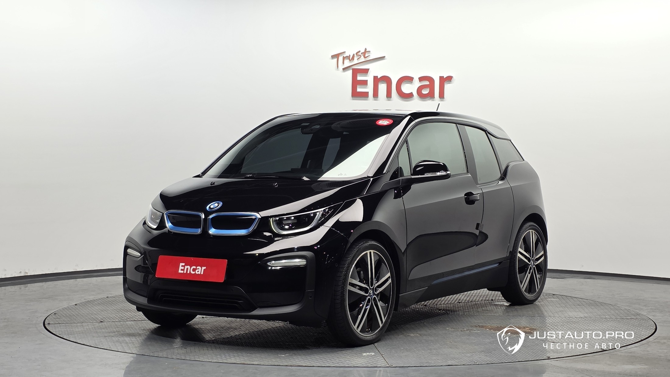 Автомобиль BMW i3