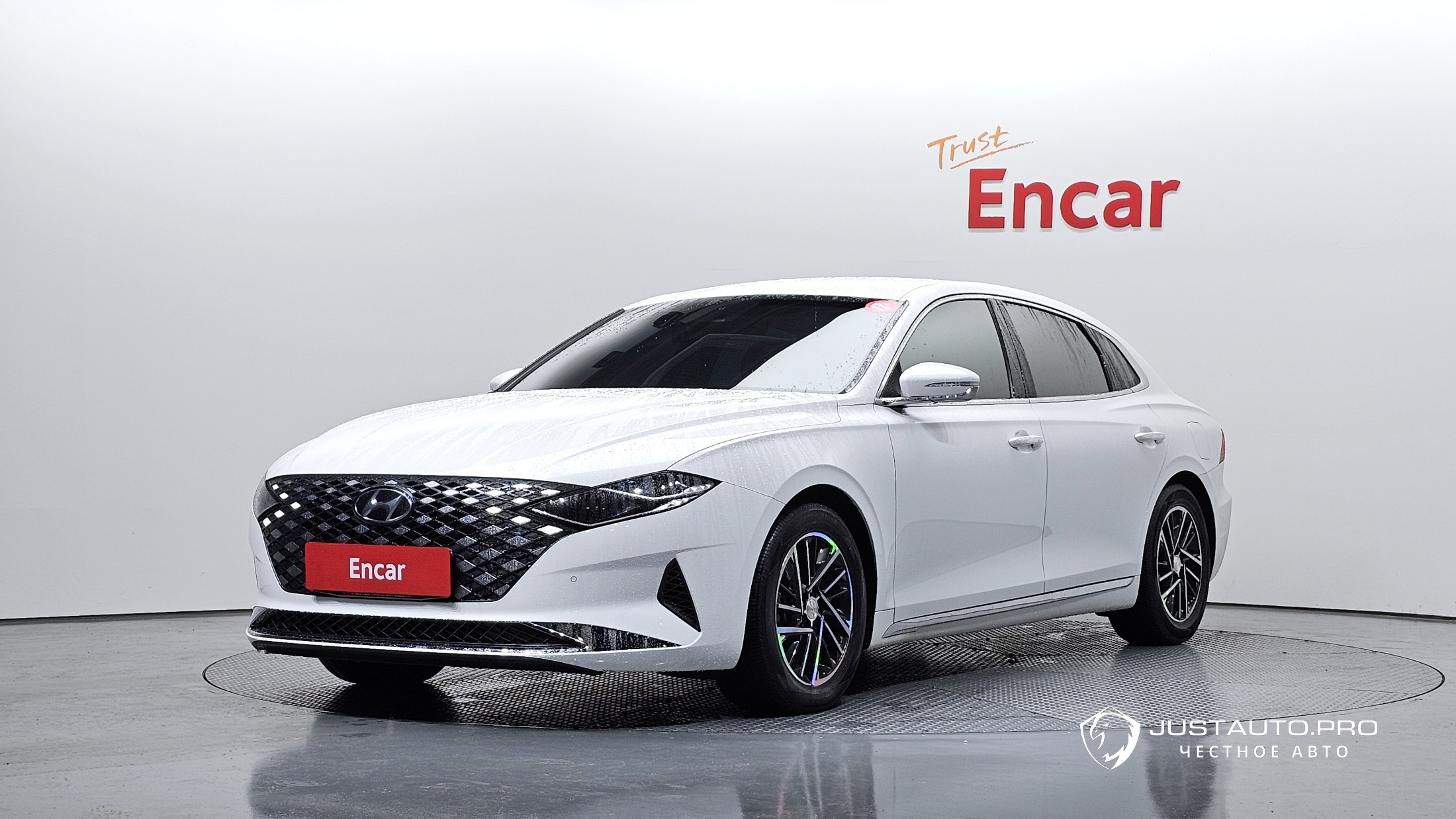 Автомобиль Hyundai Grandeur