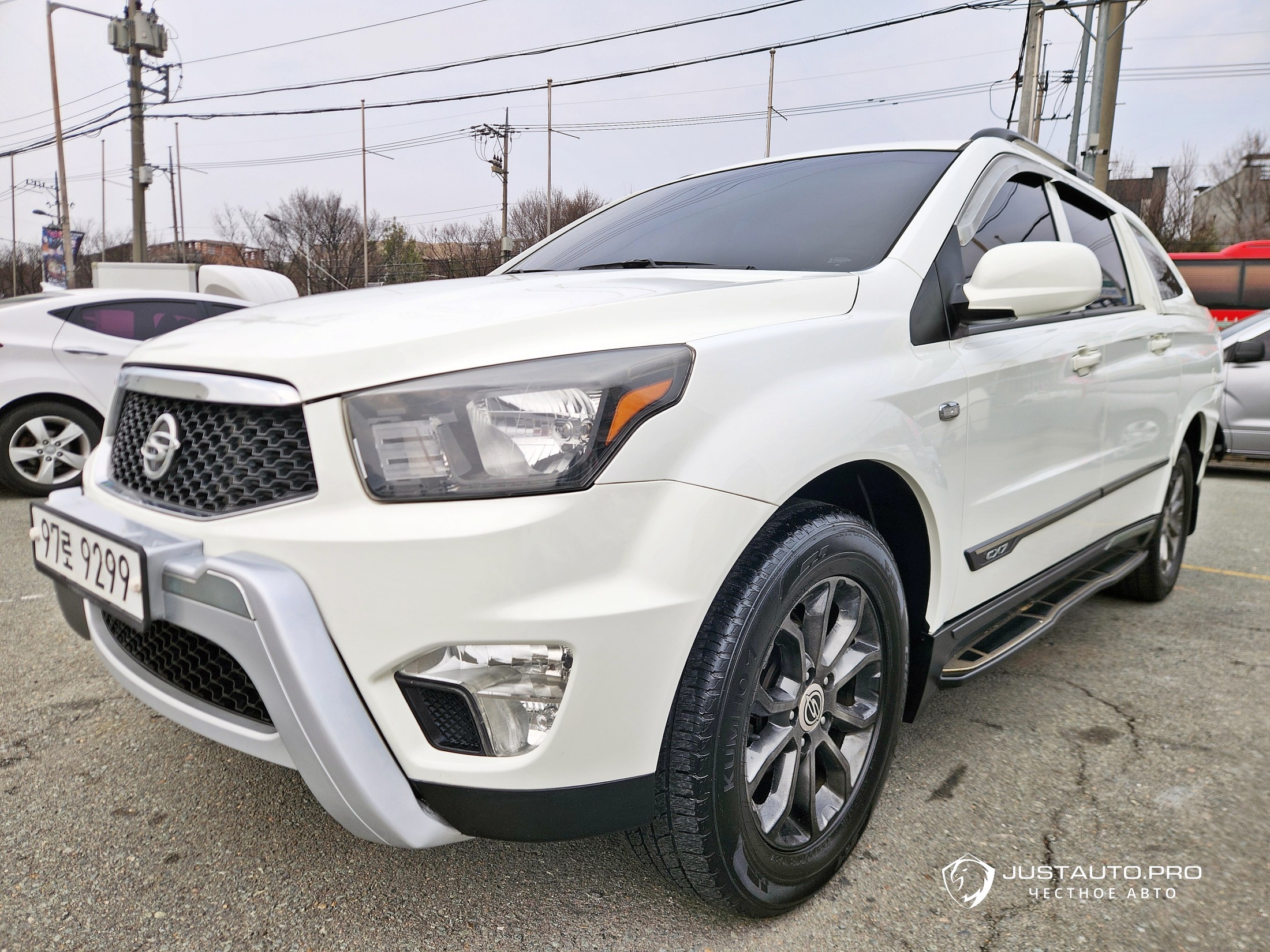 Автомобиль KG_Mobility_Ssangyong KORANDO