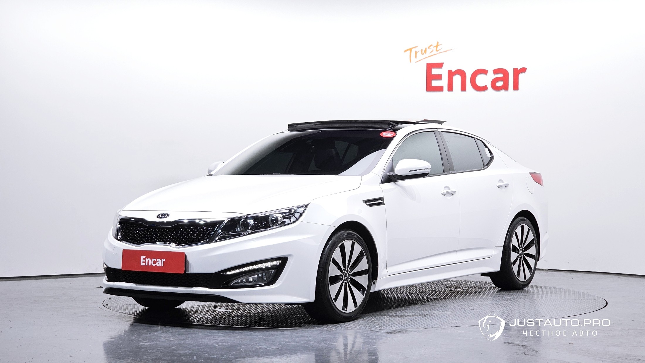 Автомобиль Kia K5