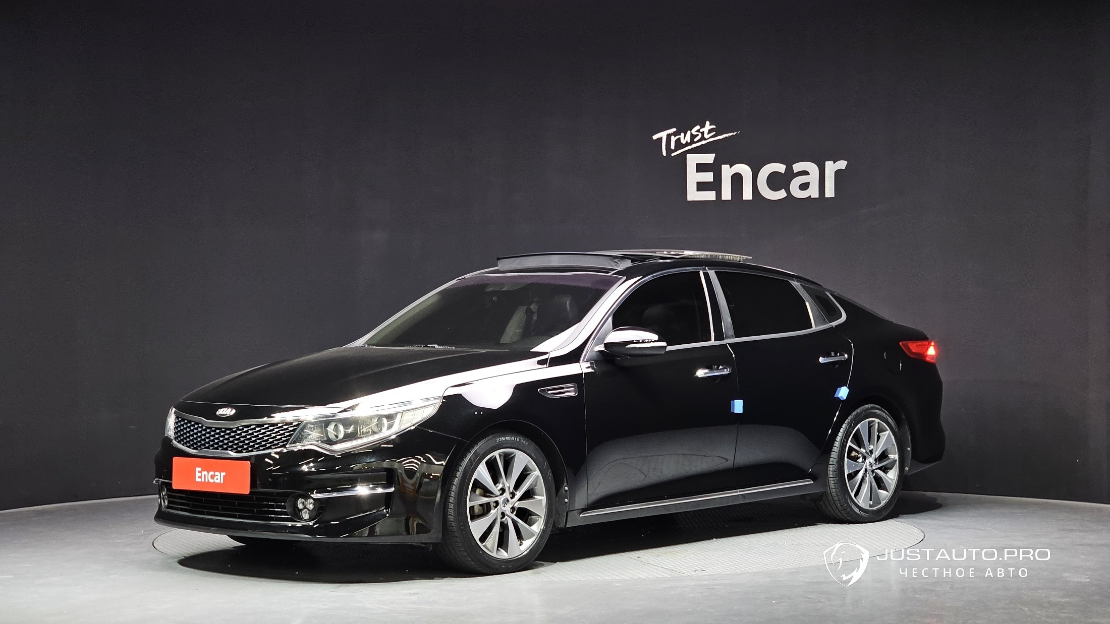Автомобиль Kia K5