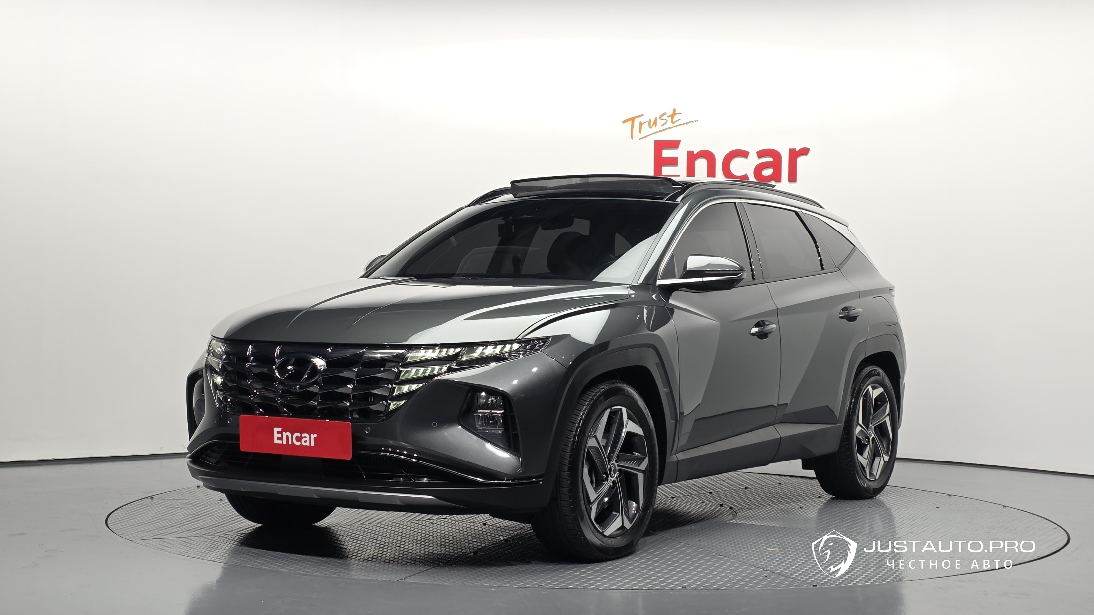 Автомобиль Hyundai Tucson