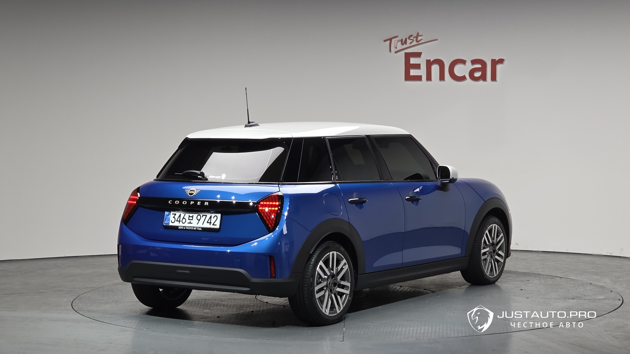 Автомобиль Mini Cooper