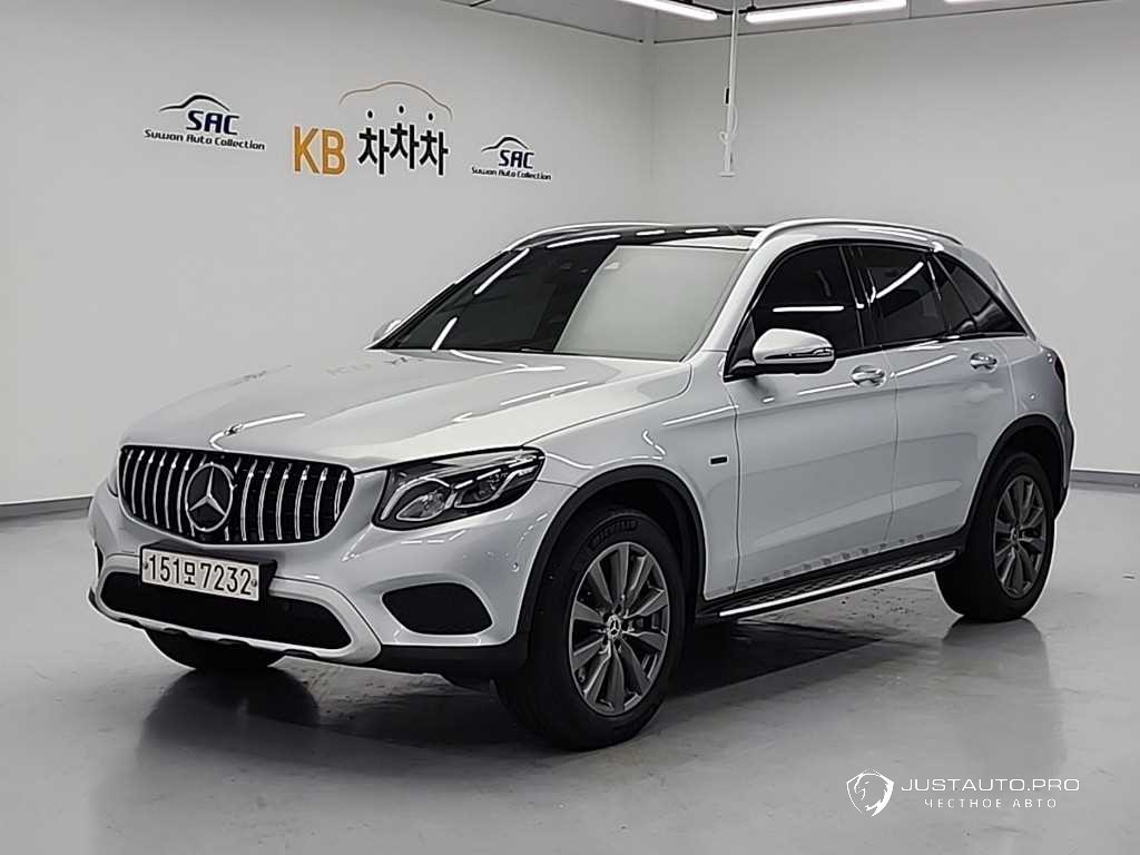 Автомобиль Mercedes-Benz GLC-Class