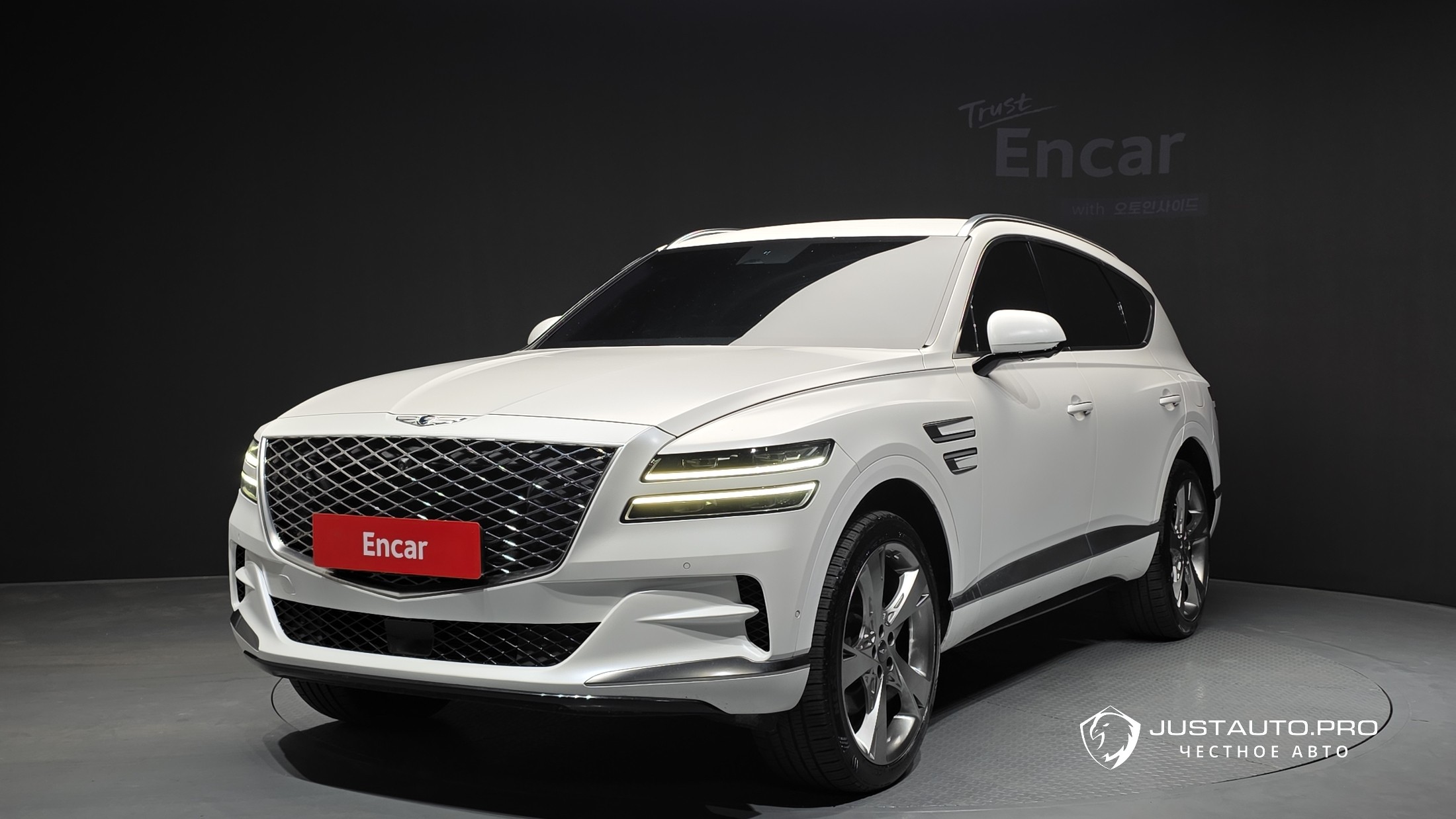 Автомобиль Genesis GV80