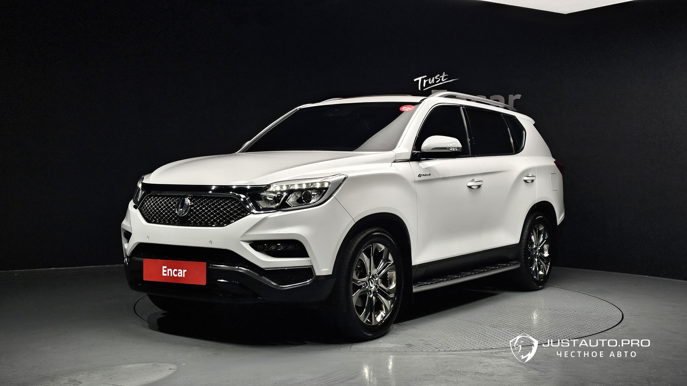 Автомобиль KG_Mobility_Ssangyong Rexton