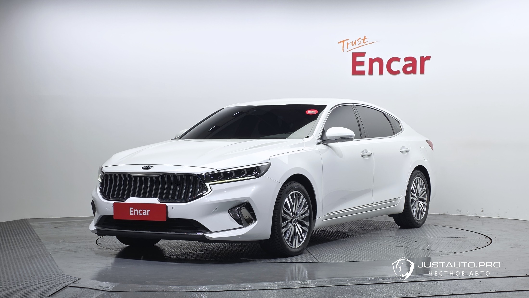Автомобиль Kia K7
