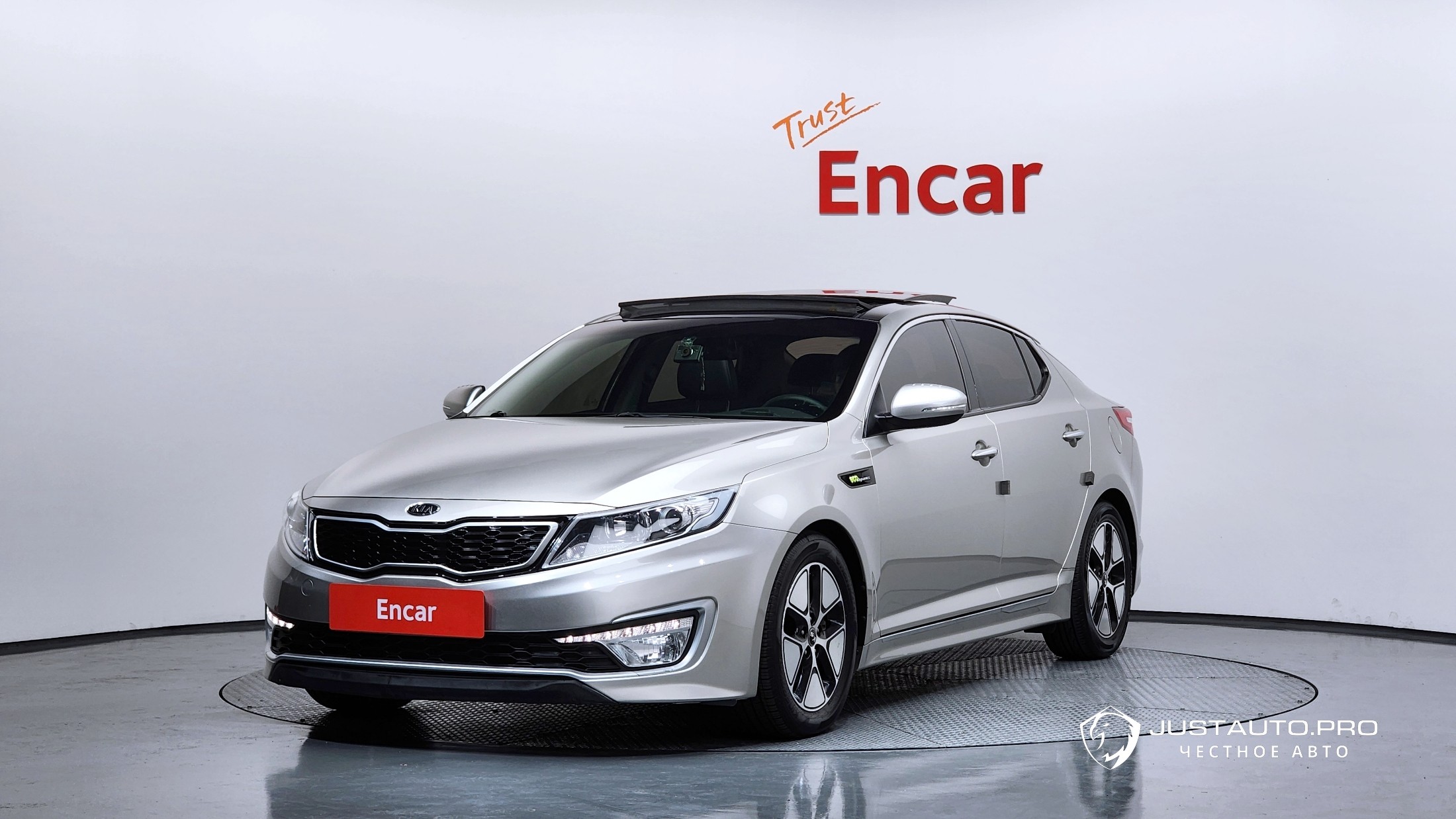 Автомобиль Kia K5