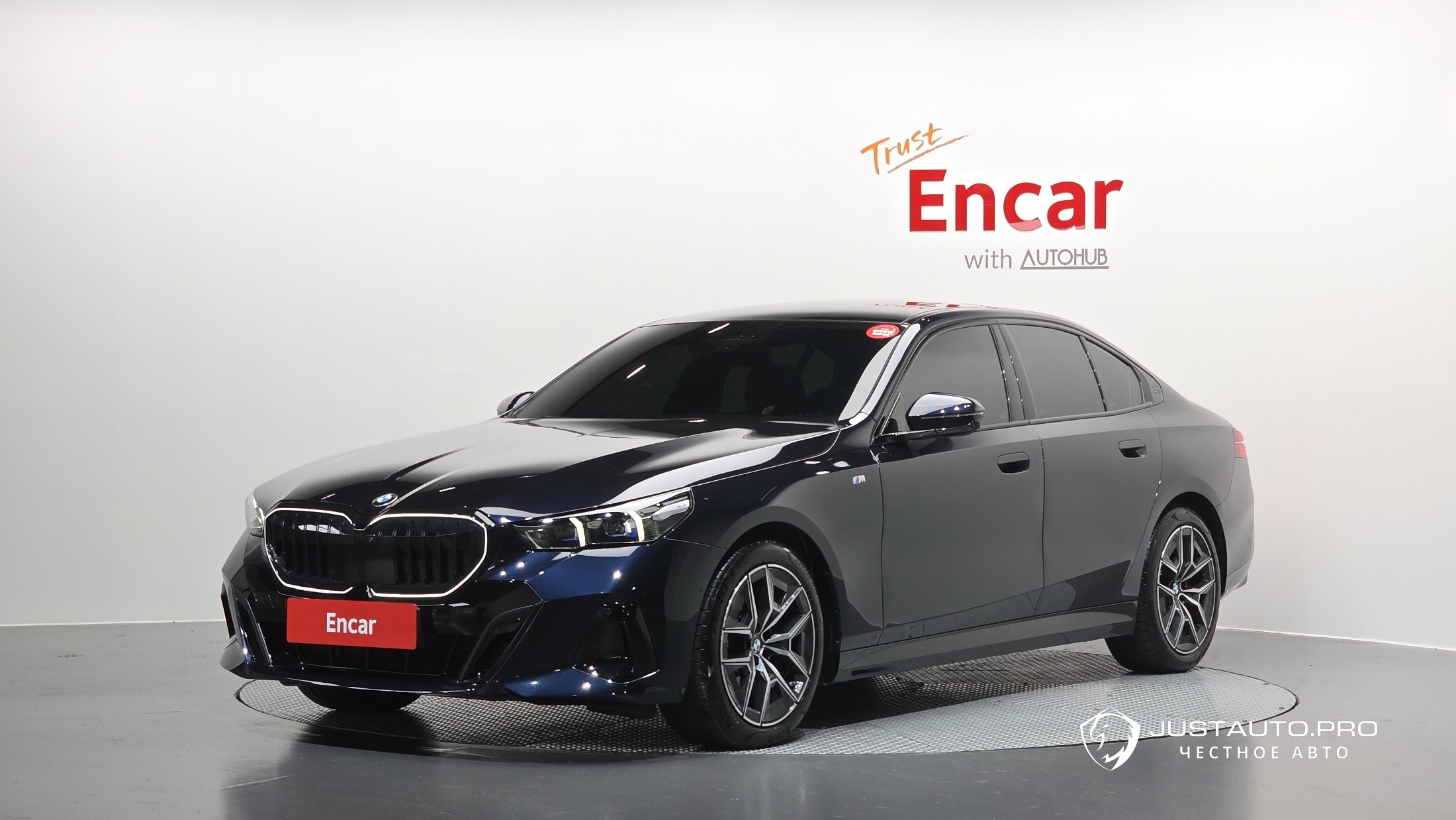 Автомобиль BMW 5-Series