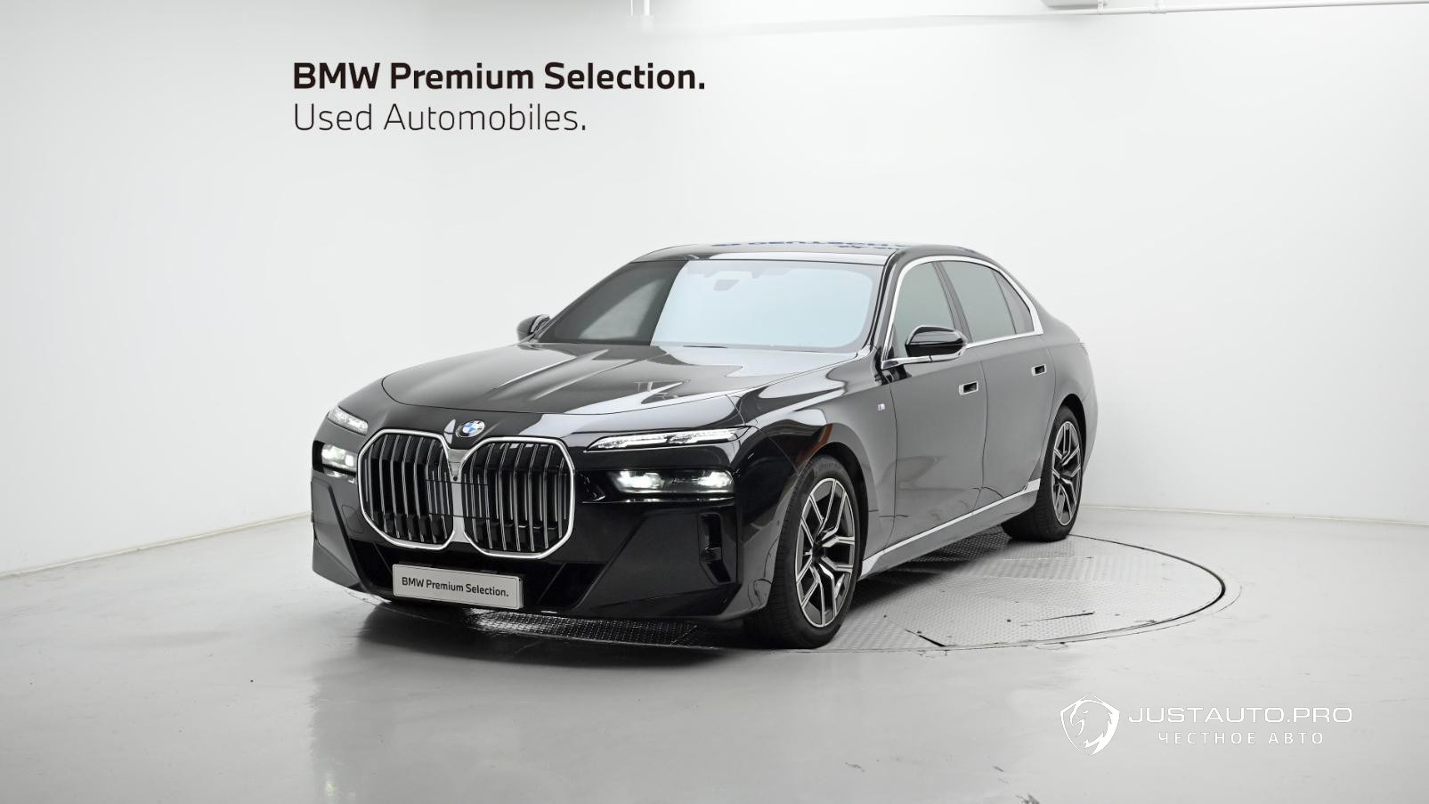Автомобиль BMW 7-Series